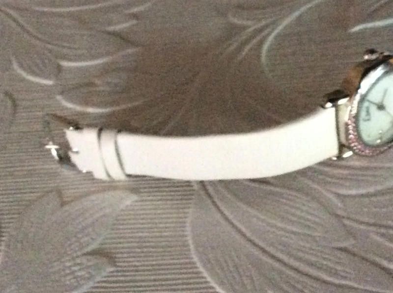 Designer Limit mumy white leather strap watch Size ONE SIZE - 12 Thumbnail
