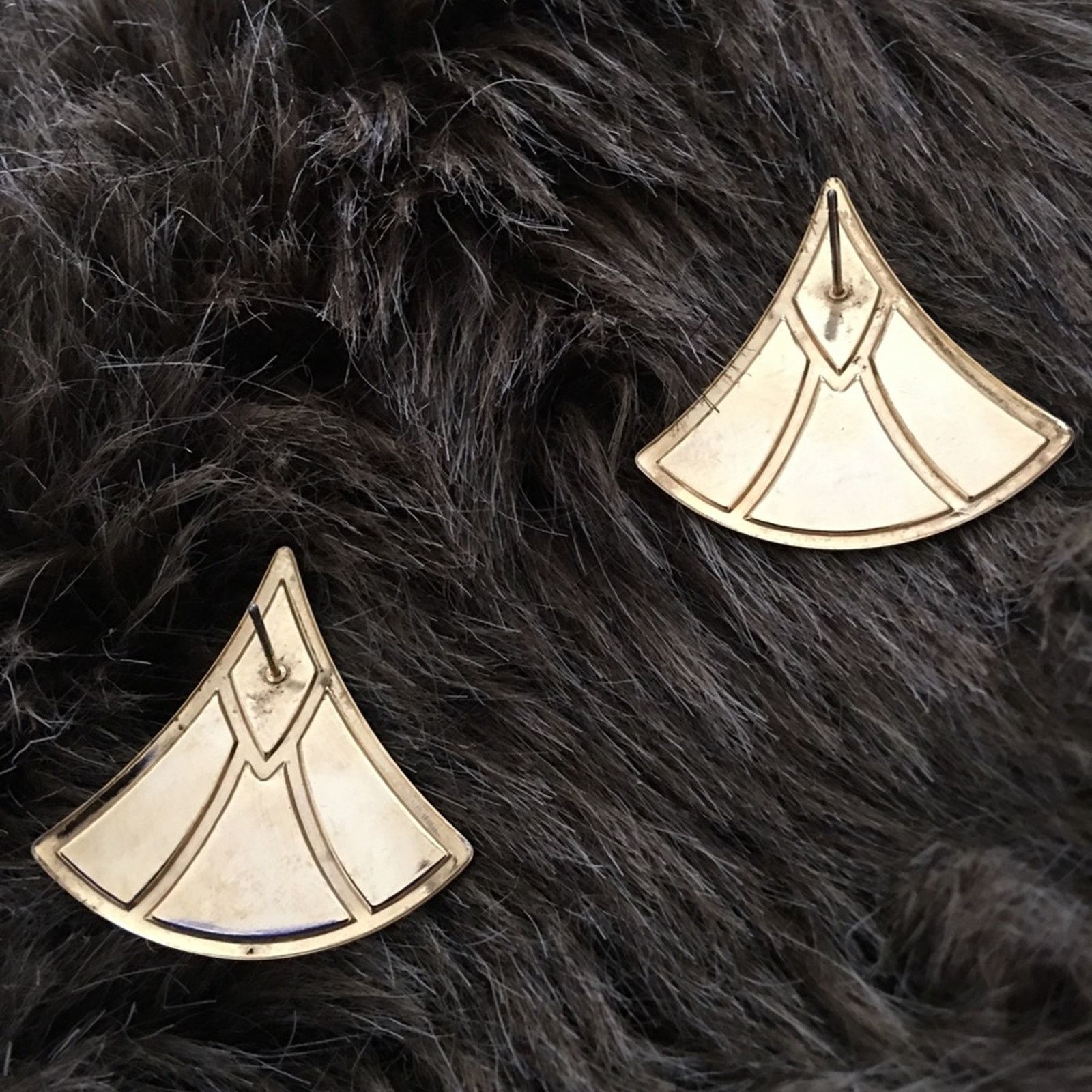 Vintage Vintage gold tone enamel pierced earrings Size ONE SIZE - 4 Thumbnail