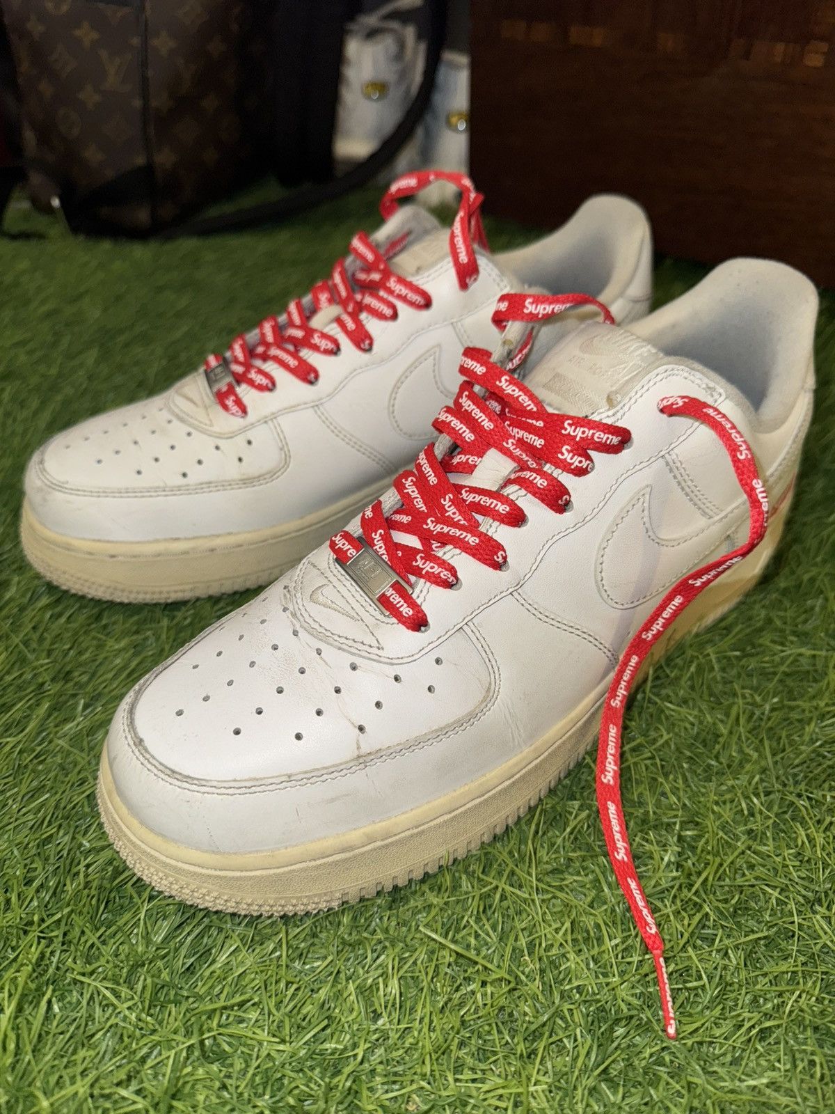 Nike × Supreme Nike Air Force 1 AF1 Supreme Sneakers Size US 8.5 / EU 41-42 - 2 Thumbnail