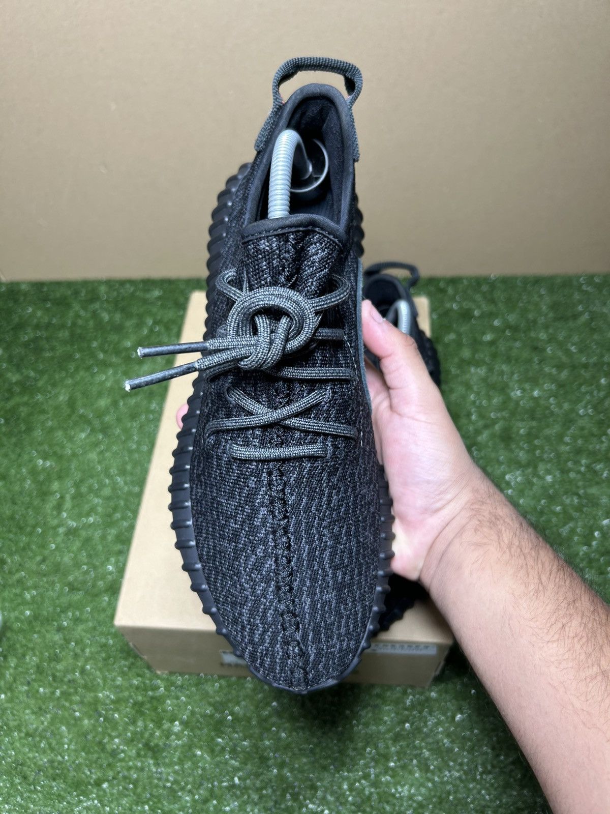 Yeezy Yeezy 350 Pirate Black Size US 9 / EU 42 - 6 Thumbnail