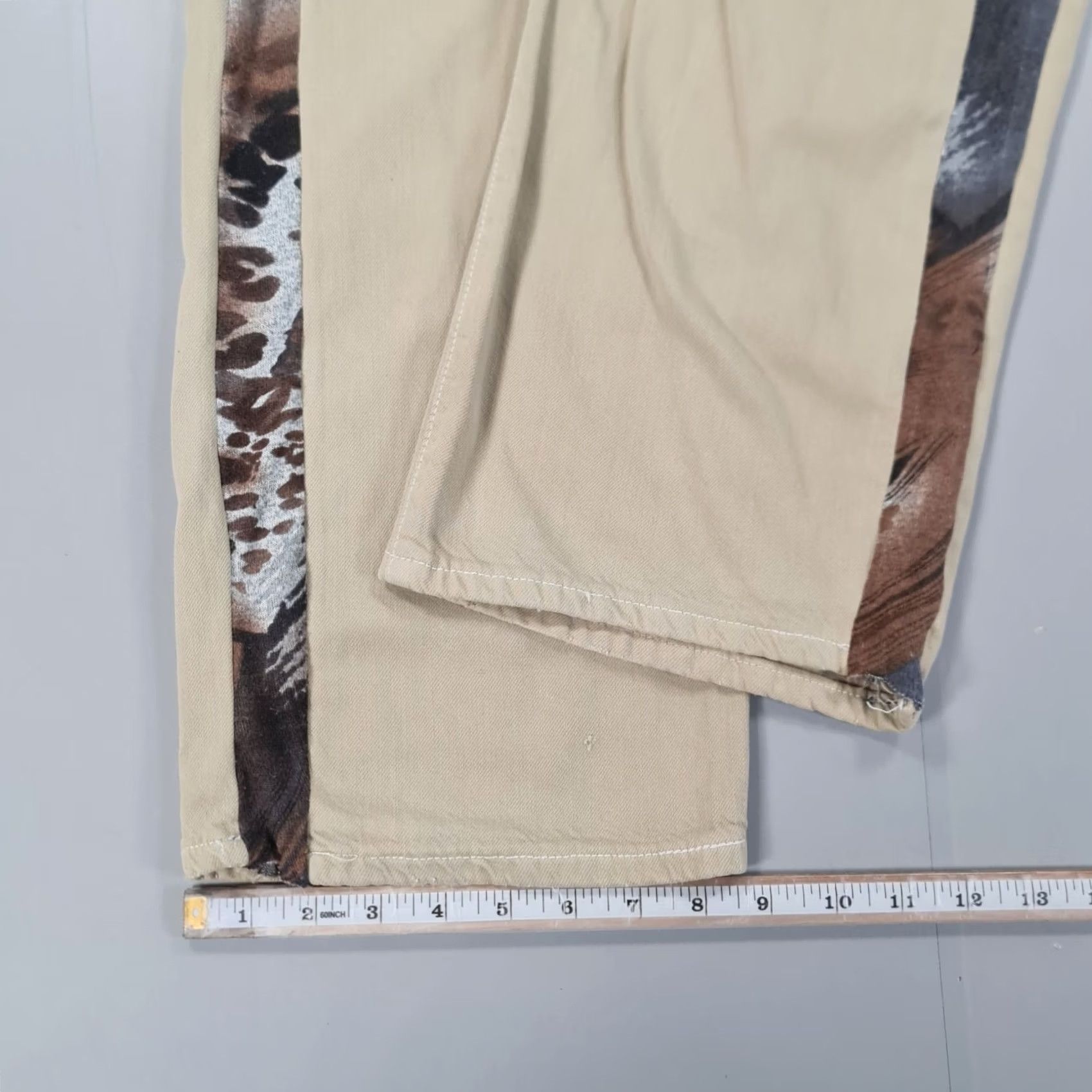 Levi's VINTAGE Levi's 501 Jeans Mens W36 L34 Ivory Straight 90s Remake Leopard Stripe Denim 5-Pocket Size US 36 / EU 52 - 7 Thumbnail