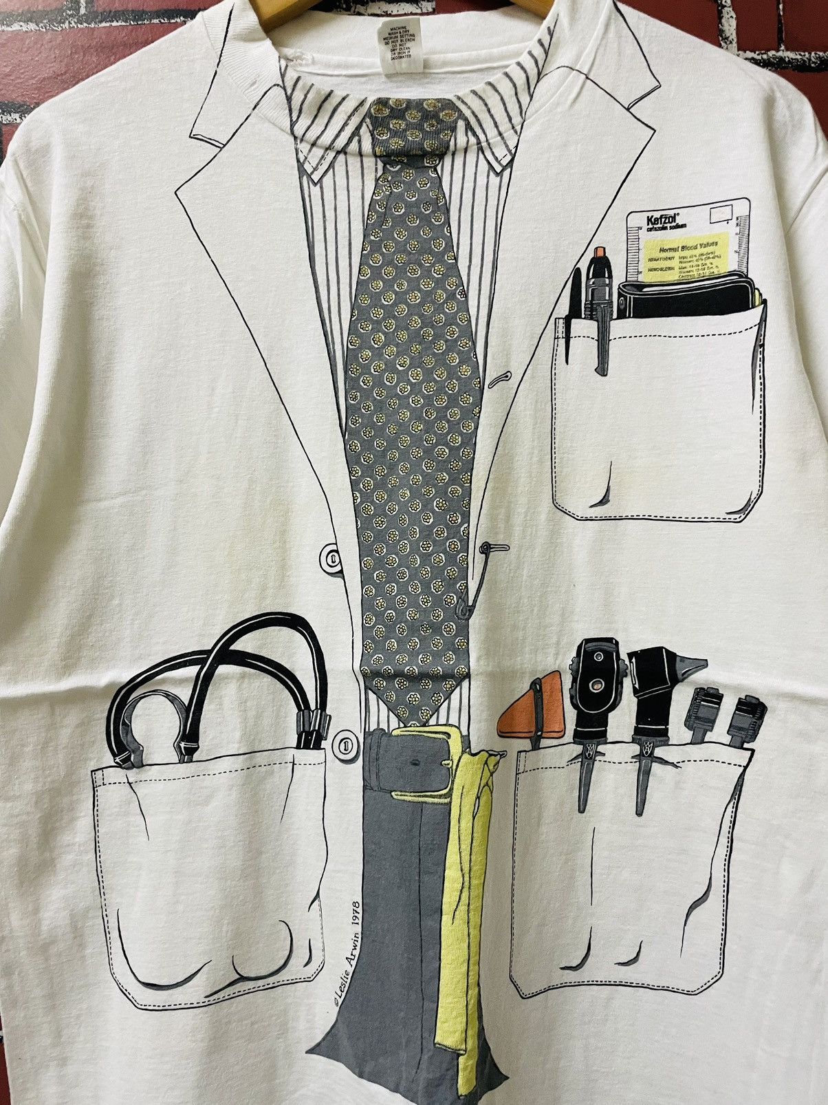 Vintage VINTAGE PARODY DOCTOR SHIRTS BY LESLIE ARWIN 70s Size US L / EU 52-54 / 3 - 3 Thumbnail