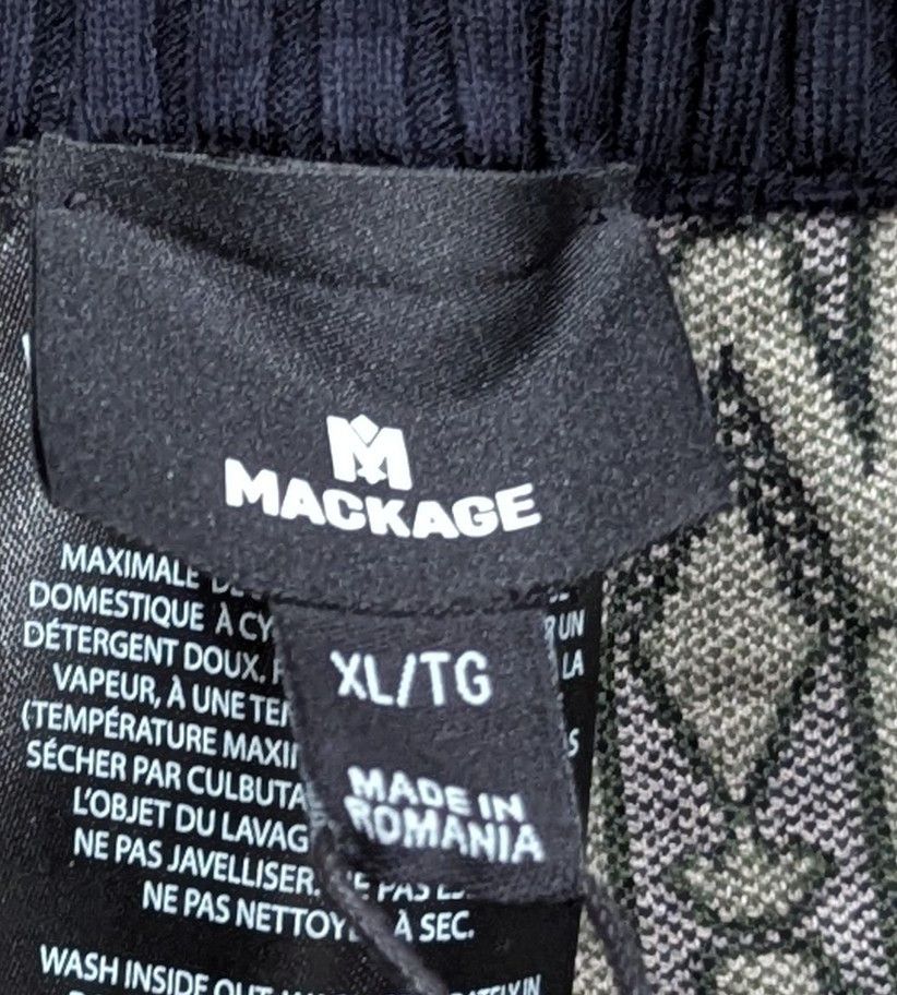Mackage MACKAGE "Beecher" Jacquard Logo Shorts Navy XL Size US 36 / EU 52 - 6 Thumbnail