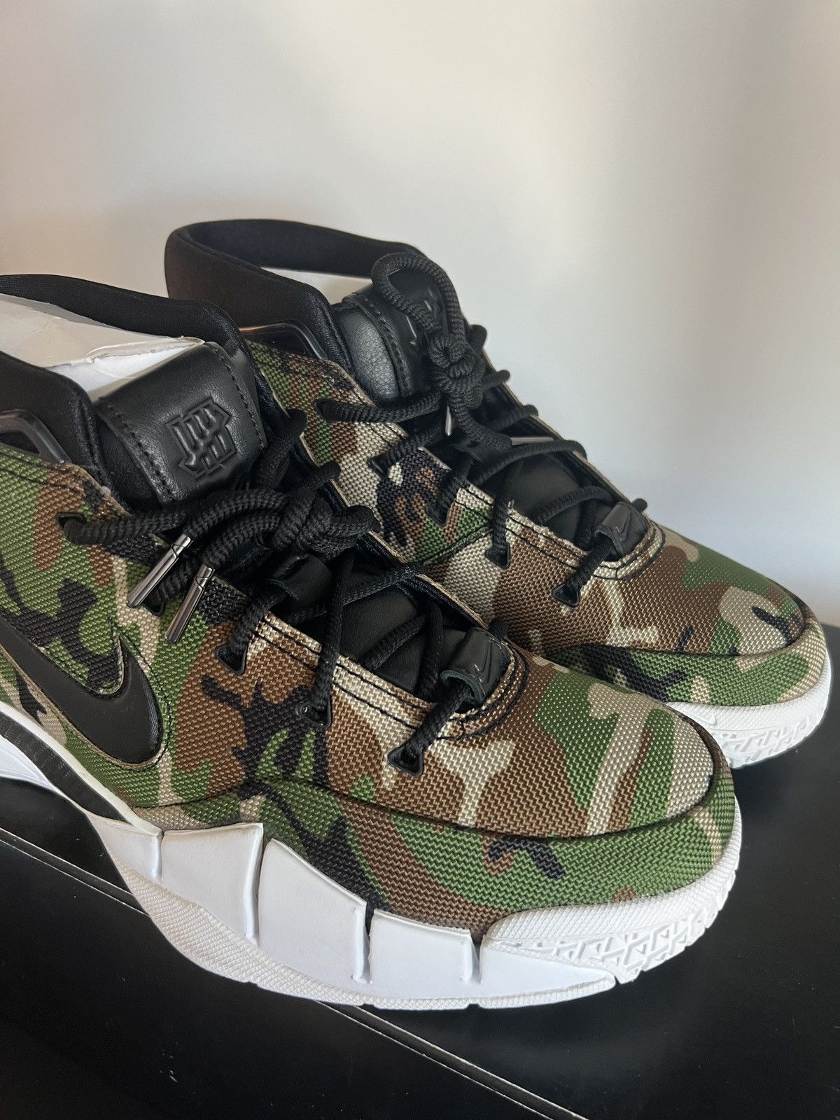 Nike NIKE KOBE 1 PROTRO X UNDEFEATED Size US 7 / EU 40 - 4 Thumbnail