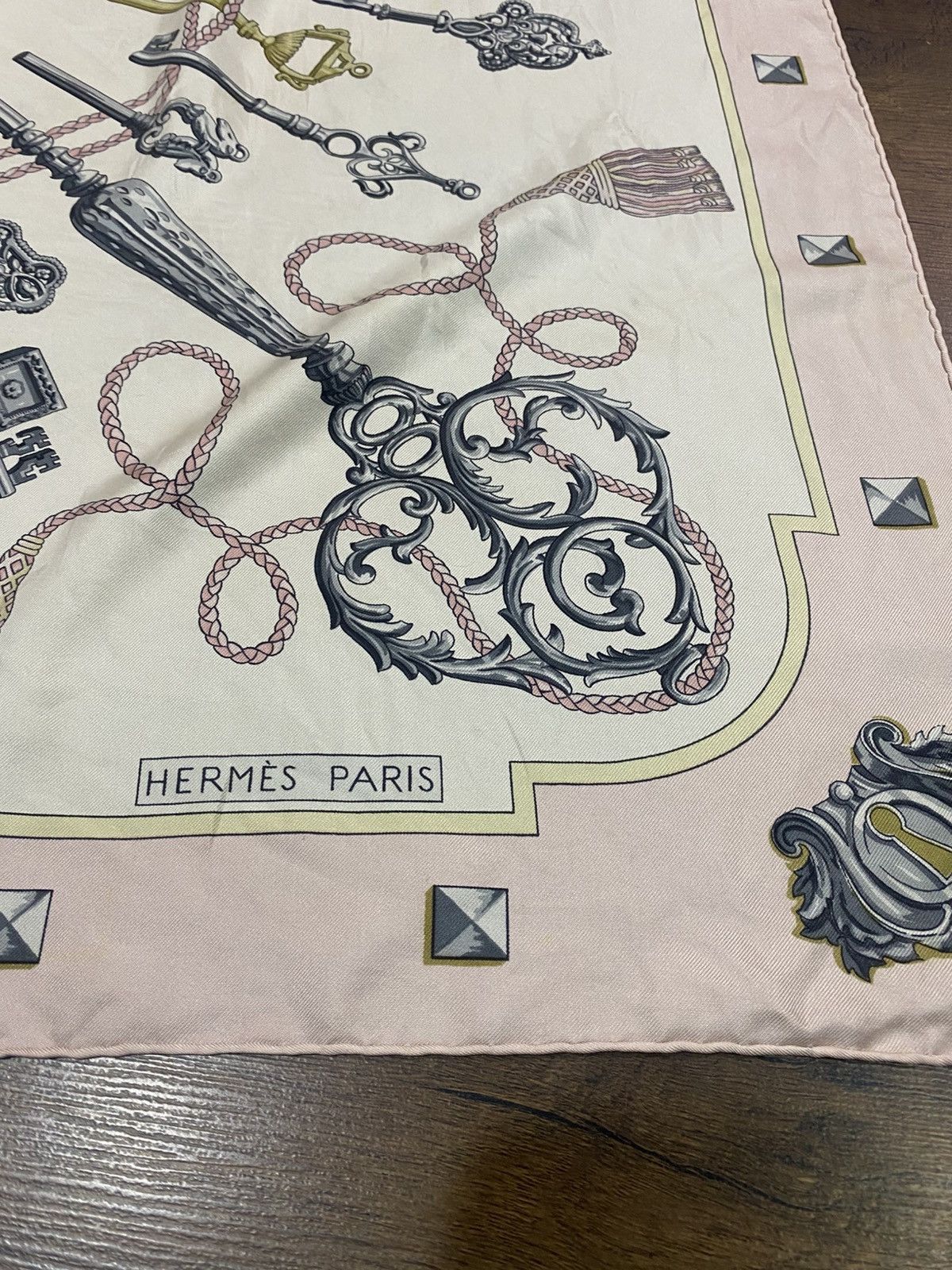 Hermes Authentic Vintage Hermes 100% Silk Scarf The Keys Size ONE SIZE - 4 Thumbnail