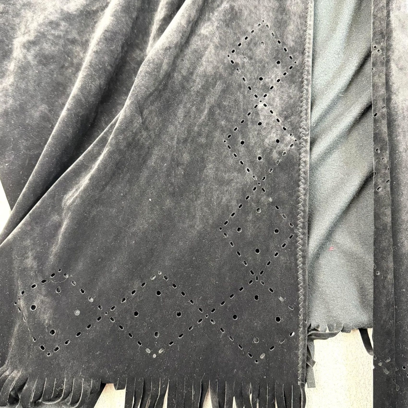 Nordstrom VINTAGE Nordstrom Poncho Women One Size Black Fringe Cape Italy Boho Lagenlook Size ONE SIZE - 5 Thumbnail