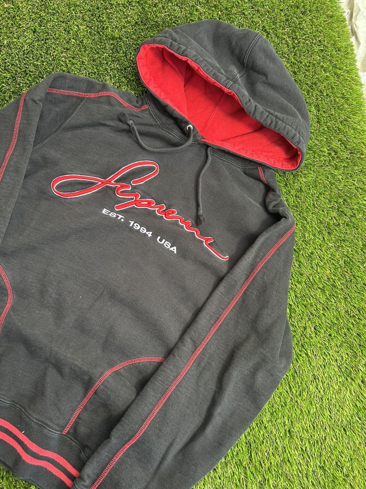 Supreme SS19 Contrast Embroidered Black Red Hoodie