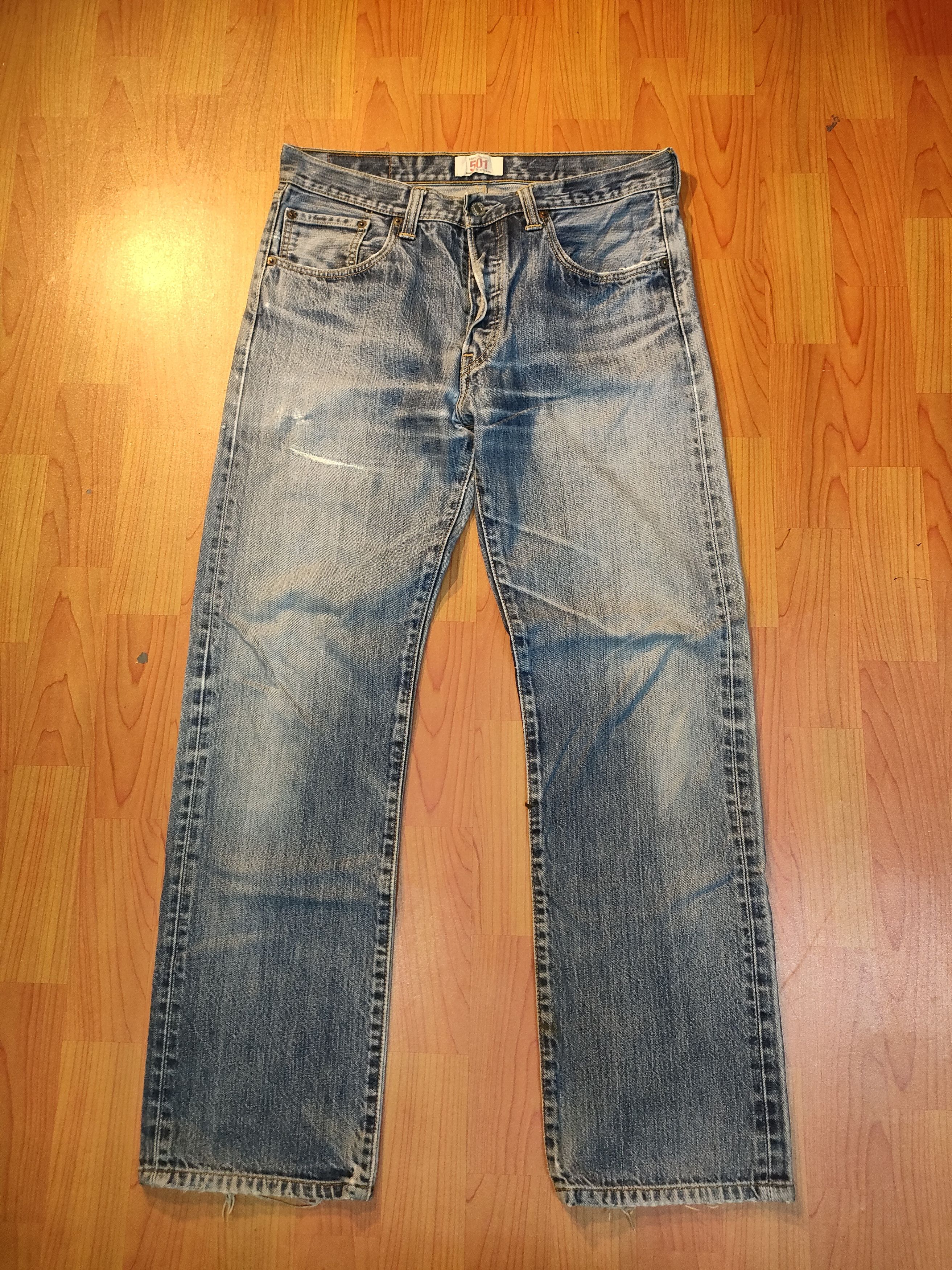 Levi's Vintage Clothing Vintage Distressed Levis 501 Jeans Size US 33 - 1 Thumbnail