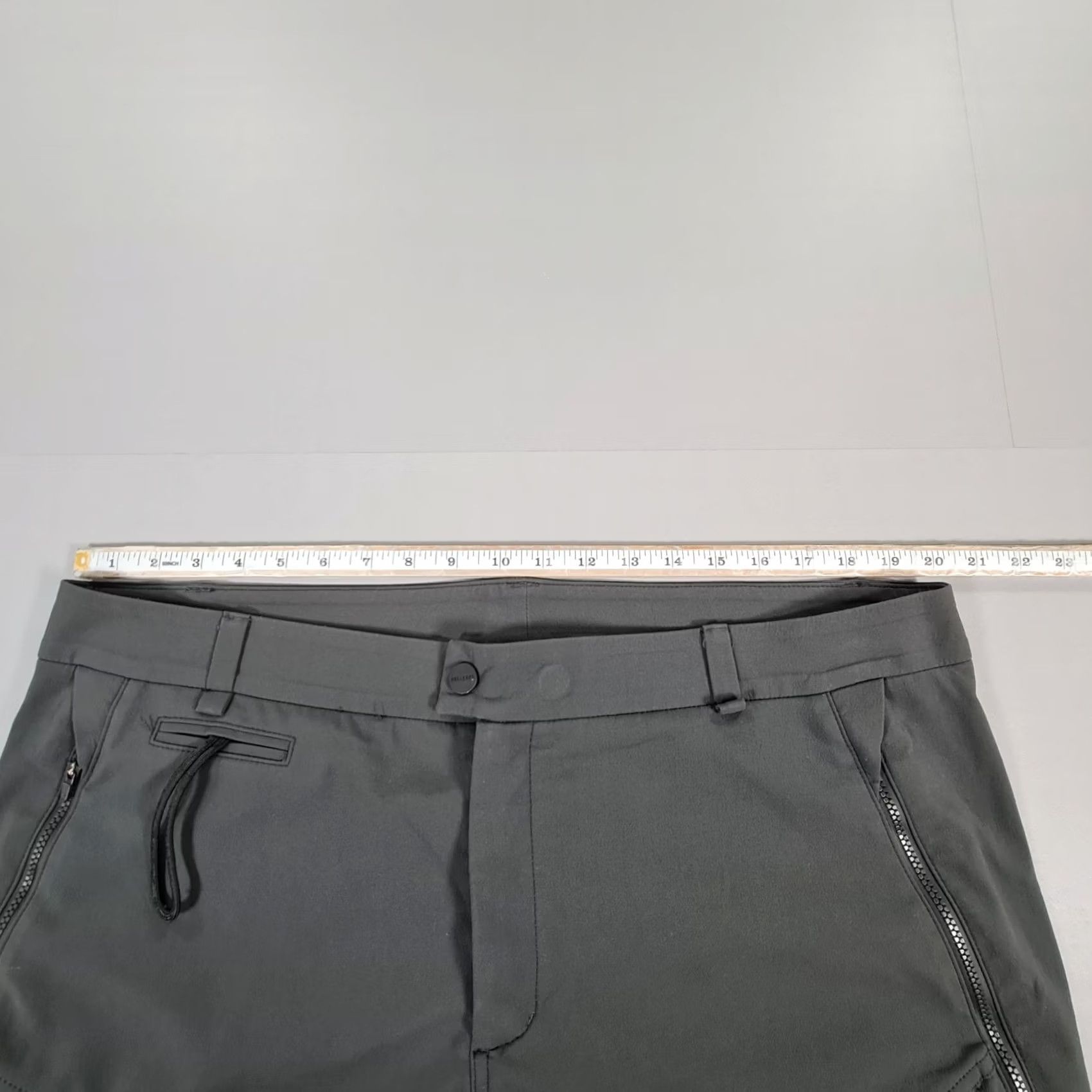 Vintage Vollebak Mens Trousers Gray 2XL Cargo Pocket Stretch Windproof Lightweight Hiking 31in Inseam Casual Mens Size US 39 - 7 Thumbnail
