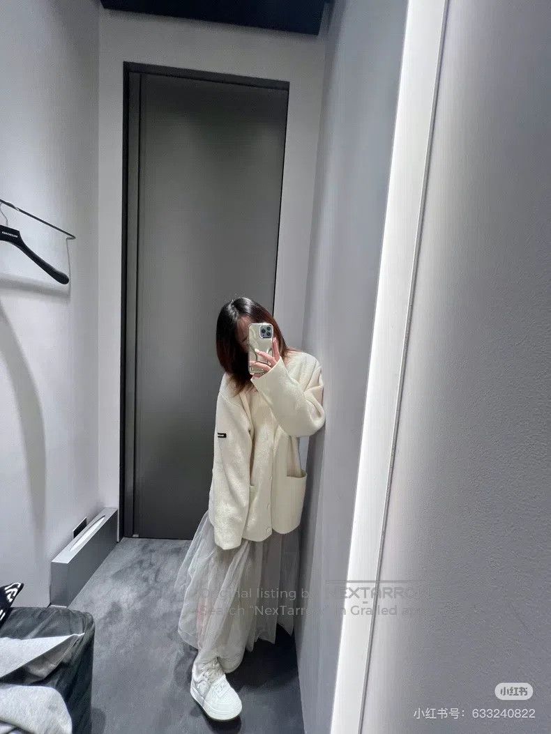 Balenciaga Balenciaga White wool knitted cardigan Size US M / EU 48-50 / 2 - 9 Thumbnail