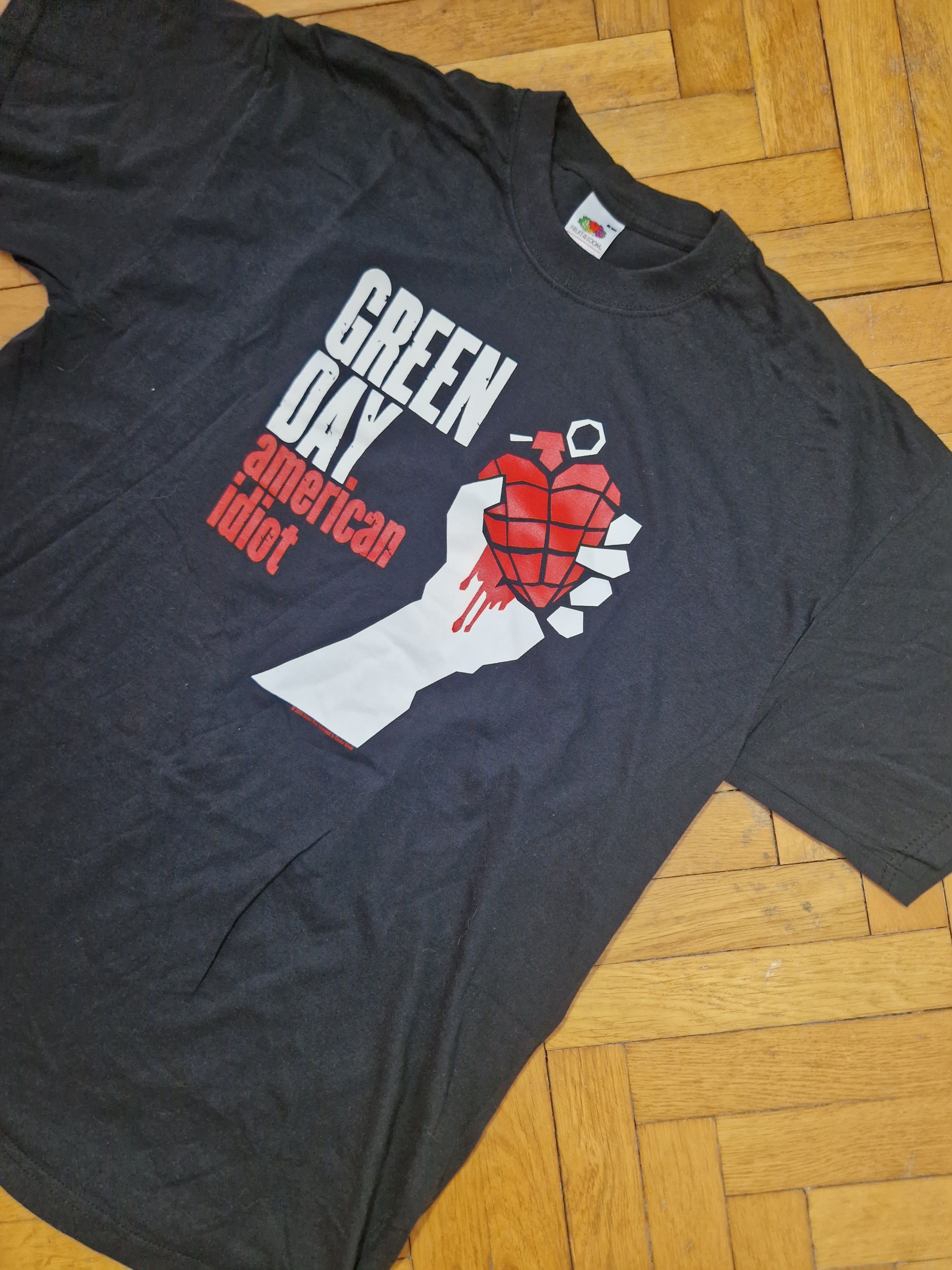 Vintage Green Day American Idiot vintage 2004 OG tee Size US L / EU 52-54 / 3 - 4 Thumbnail
