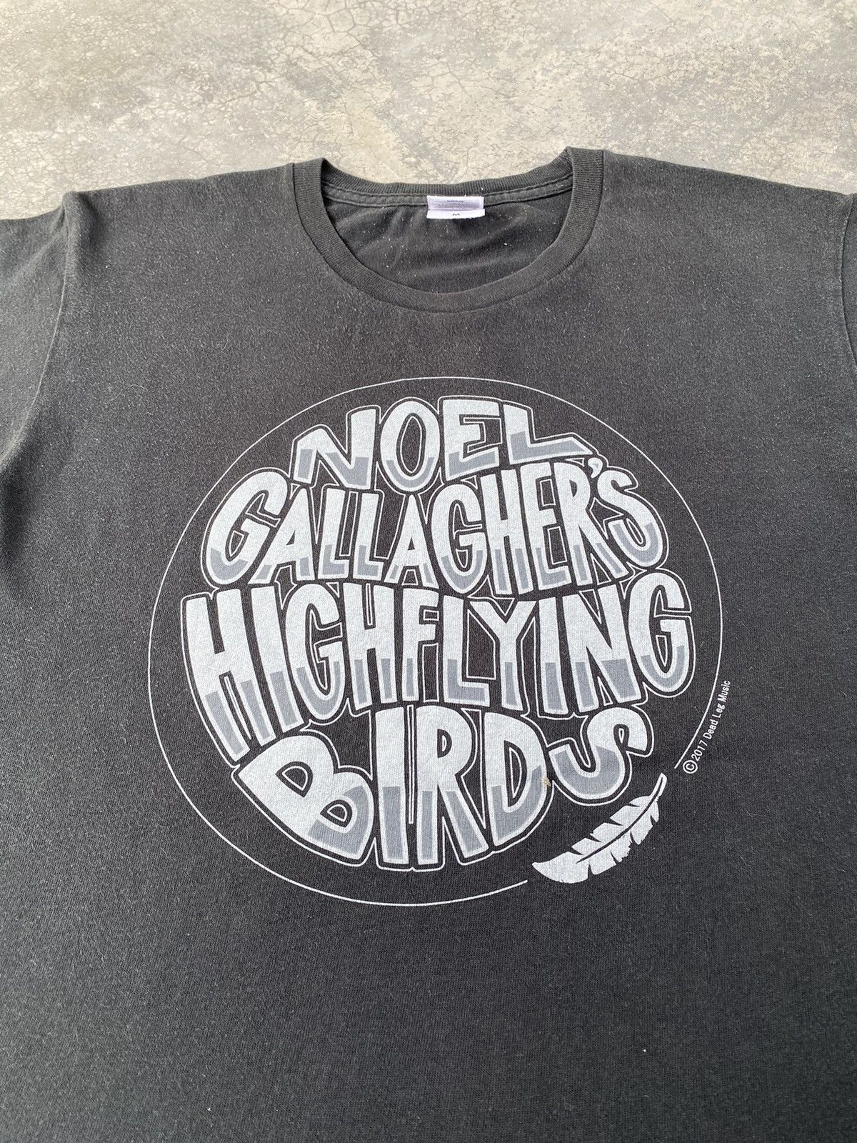 Band Tees Vintage Britpop Noel Gallagher's High Flying Birds Band Tees Size US M / EU 48-50 / 2 - 3 Thumbnail
