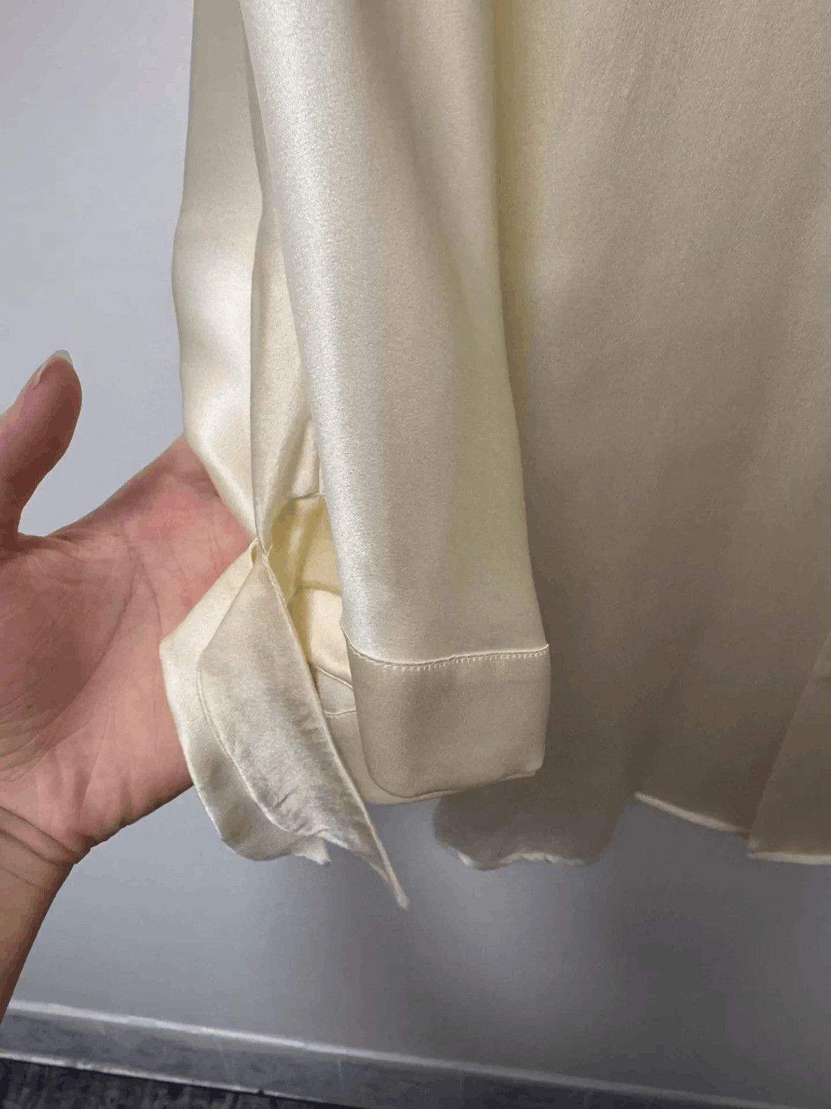 Saint Laurent Paris Sz 41 Saint Laurent Paris 23SS Silk Shirt-2508 Size US L / EU 52-54 / 3 - 5 Thumbnail