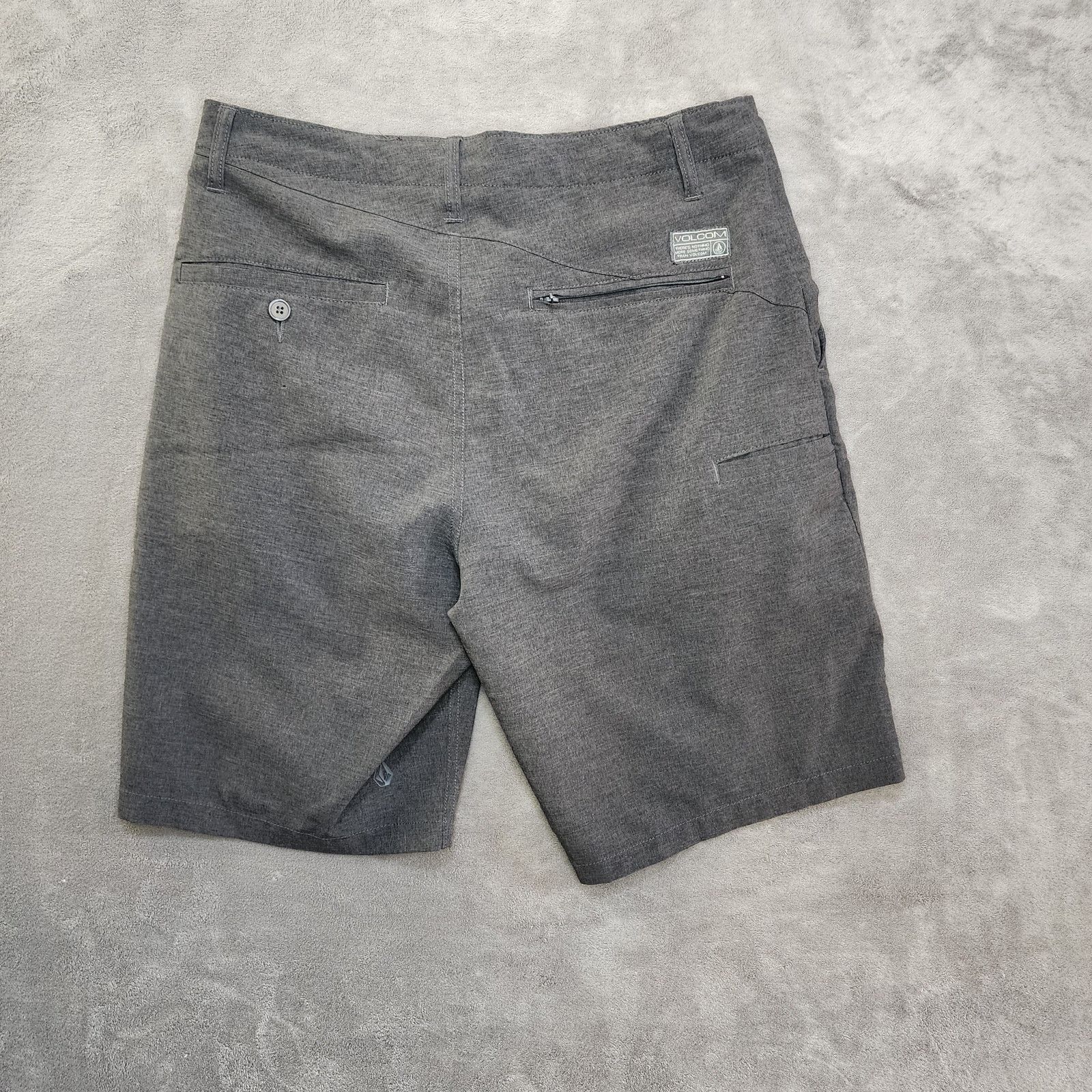 Volcom "Nothing More Something" Volcom Gray Chino Shorts sz 32 Size US 32 / EU 48 - 2 Thumbnail