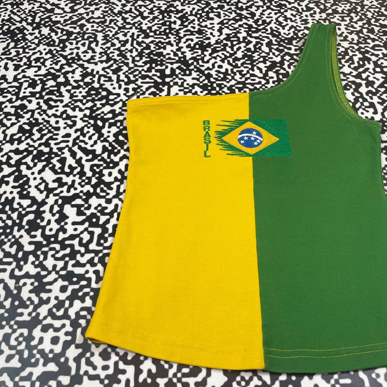 Vintage Vintage Y2K Brasil Retro Soccer Style Tank Top Blokecore Size M / US 6-8 / IT 42-44 - 3 Thumbnail