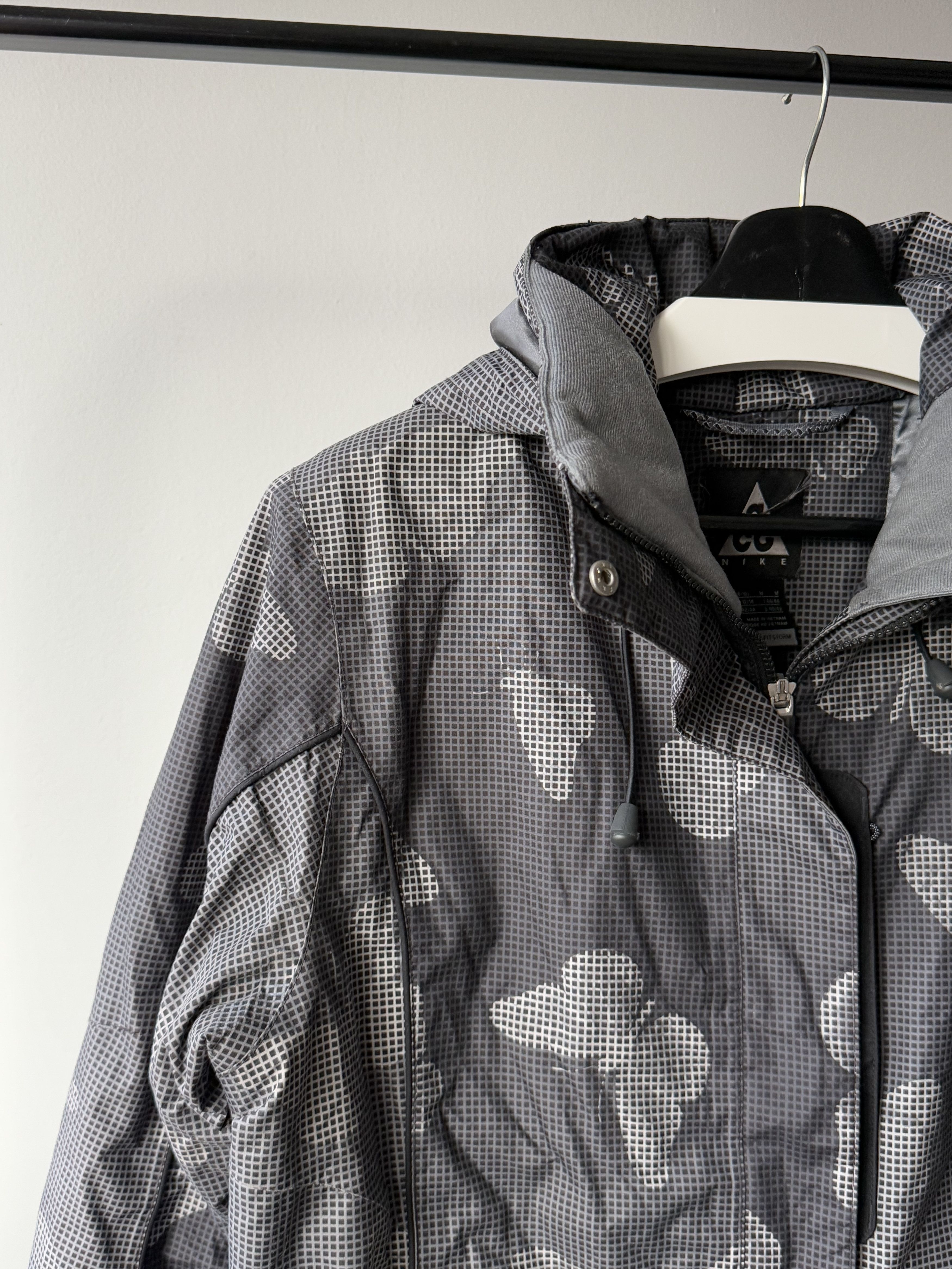 Nike ACG Women's Nike ACG Butterfly Insulated Mountain Ski Jacket Size M / US 6-8 / IT 42-44 - 6 Thumbnail