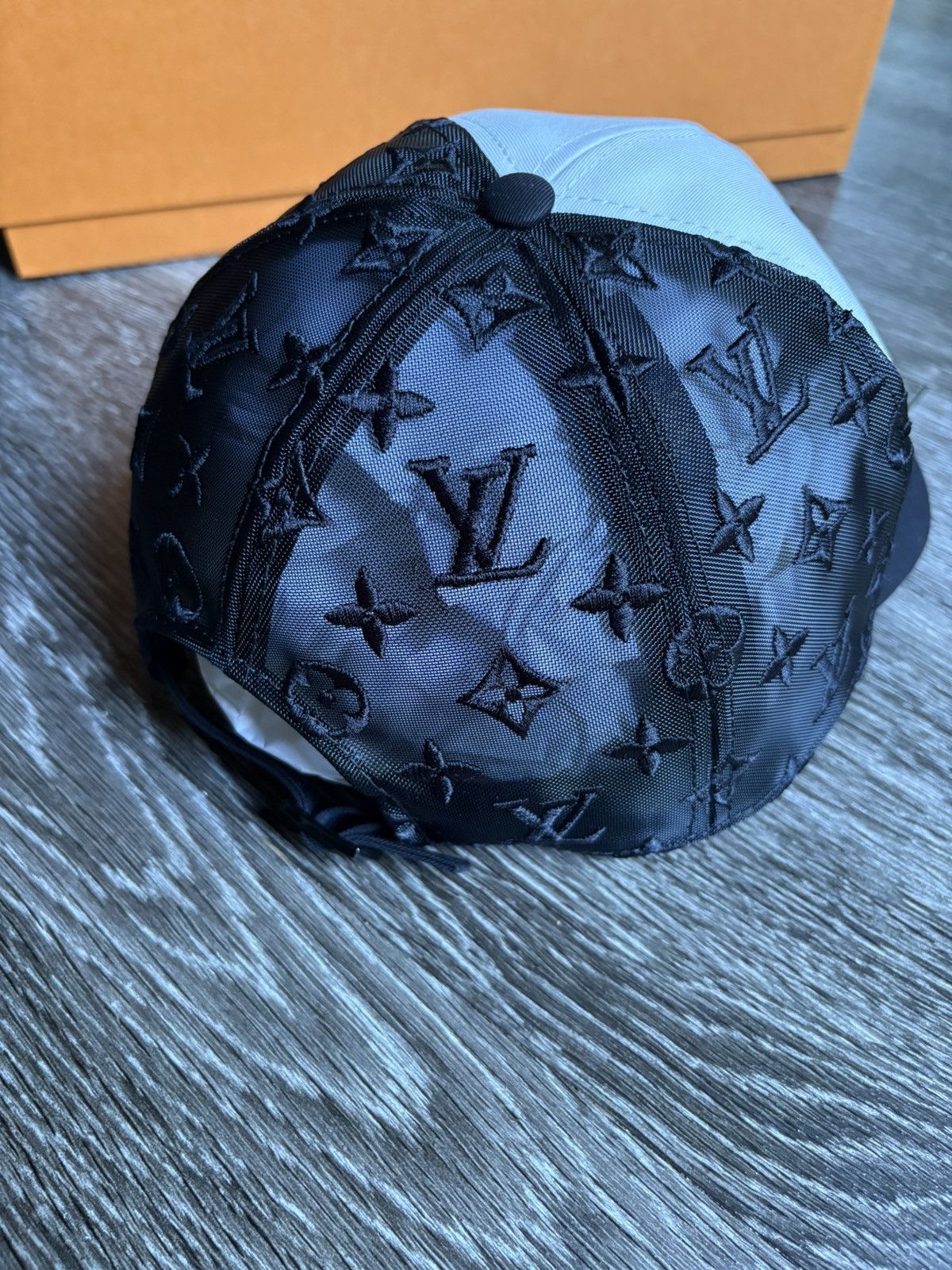 Louis Vuitton × Tyler The Creator Louis Vuitton x Tyler the Creator Mesh Signature Hat Black Size ONE SIZE - 4 Thumbnail