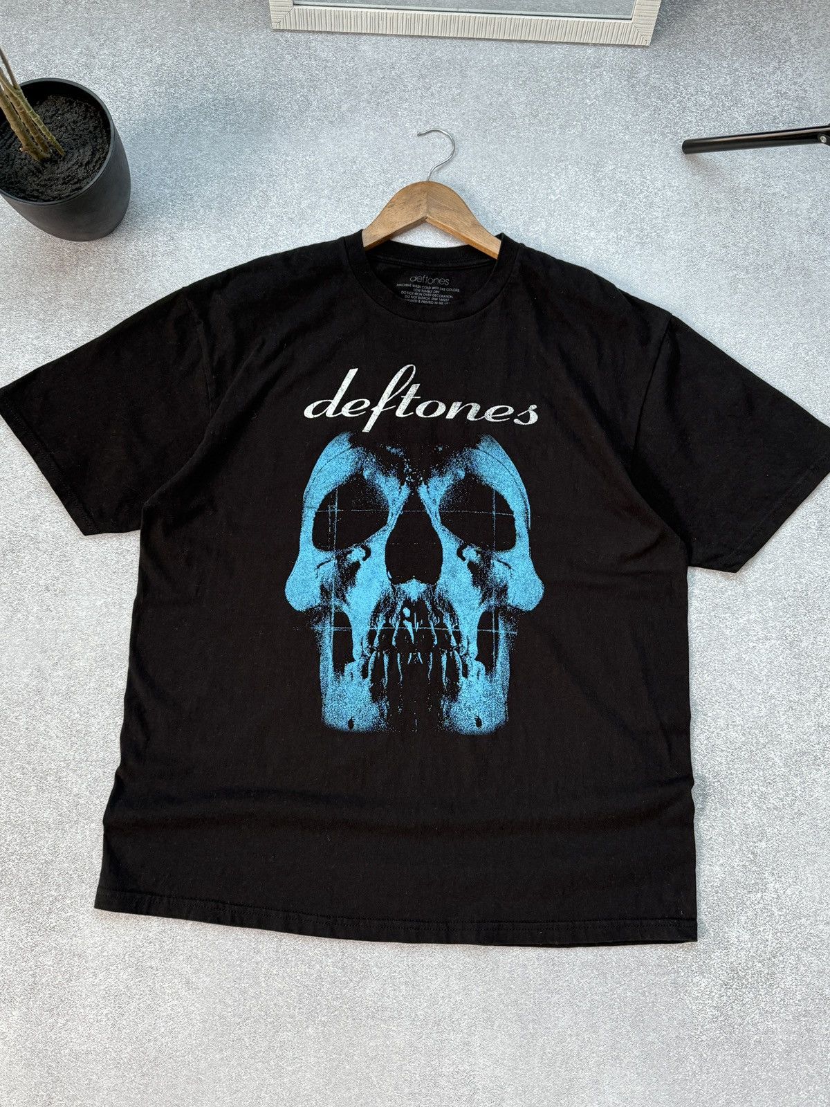 Band Tees Vintage Deftones T-Shirt Scull Blue Graphic Logo Short Sleev Size US XL / EU 56 / 4 - 3 Thumbnail