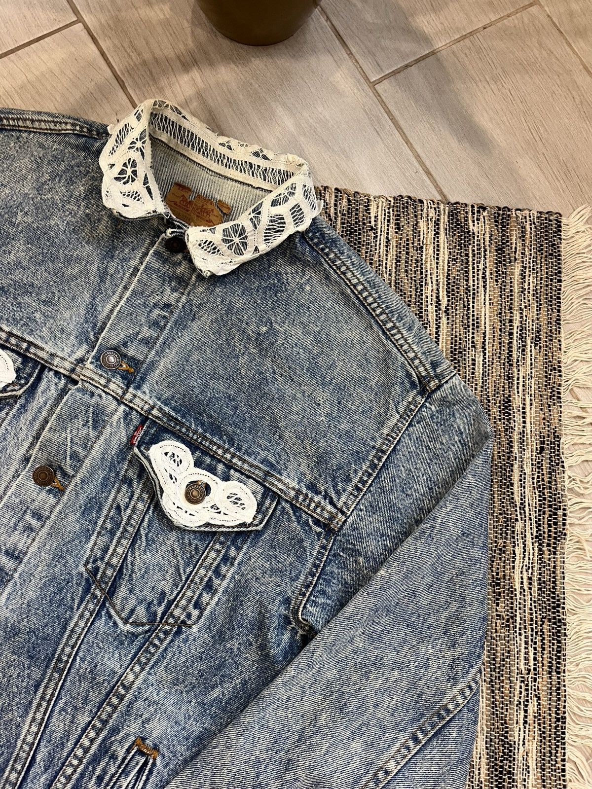 Handmade × Levi's × Vintage Vintage Levis Denim Jacket hand made distressed 90s Size XL / US 12-14 / IT 48-50 - 5 Thumbnail