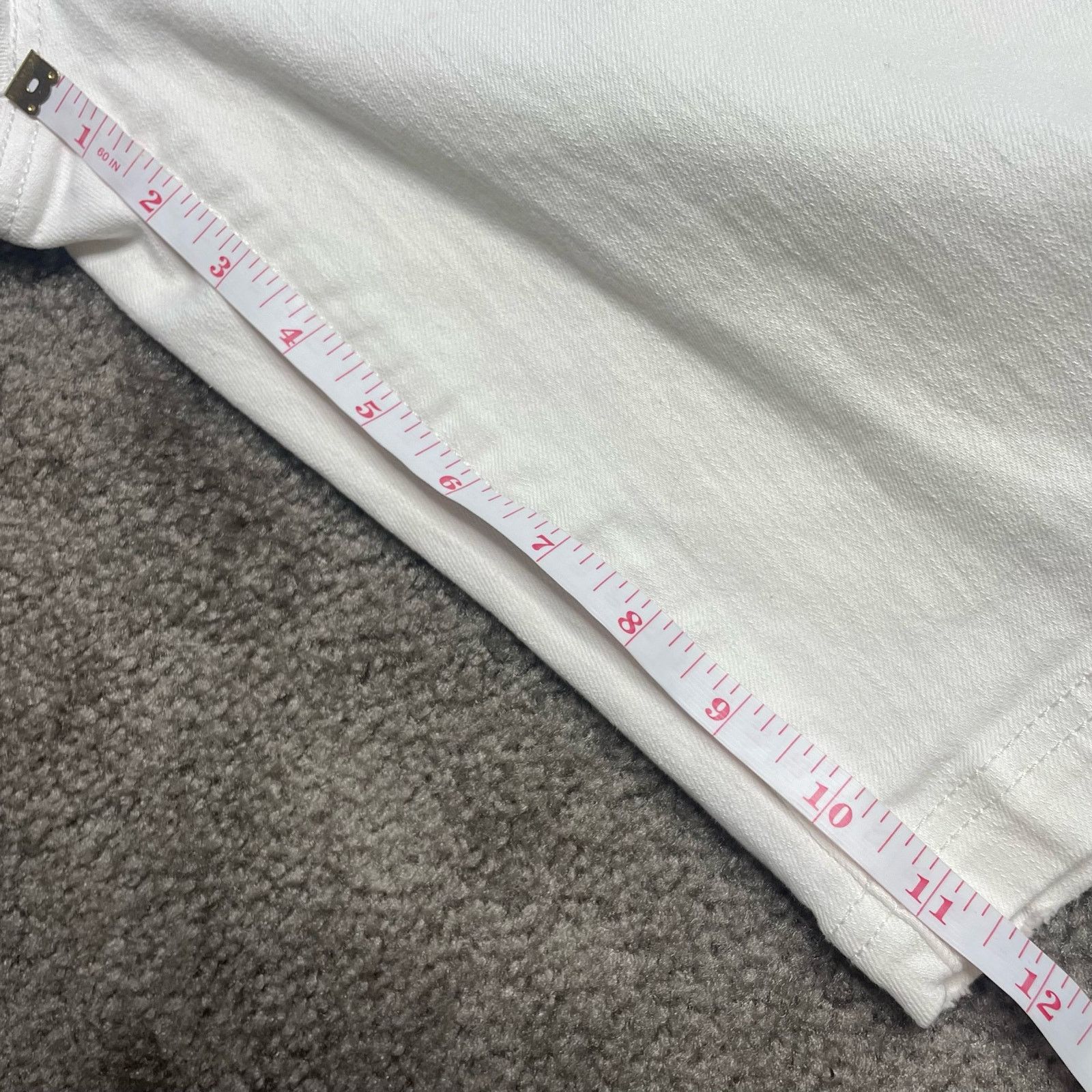 Other NWOT CAbi White Denim Shorts Size 30" / US 8 / IT 44 - 8 Thumbnail