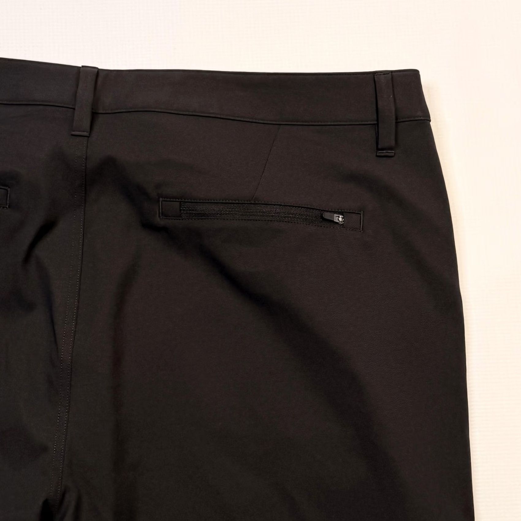 Vuori Vuori Pants Mens 38 Black Cascade Tech Chino Stretch Golf Travel Quick Dry V427 Size US 38 / EU 54 - 4 Thumbnail