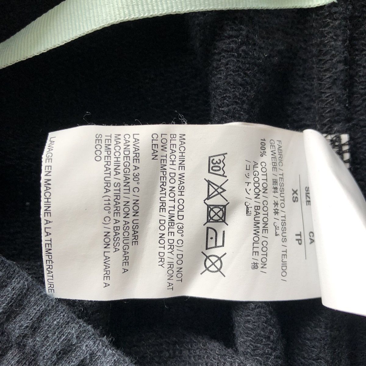 Off-White Short Off-White Spring Summer 2019 Size US 28 / EU 44 - 6 Thumbnail