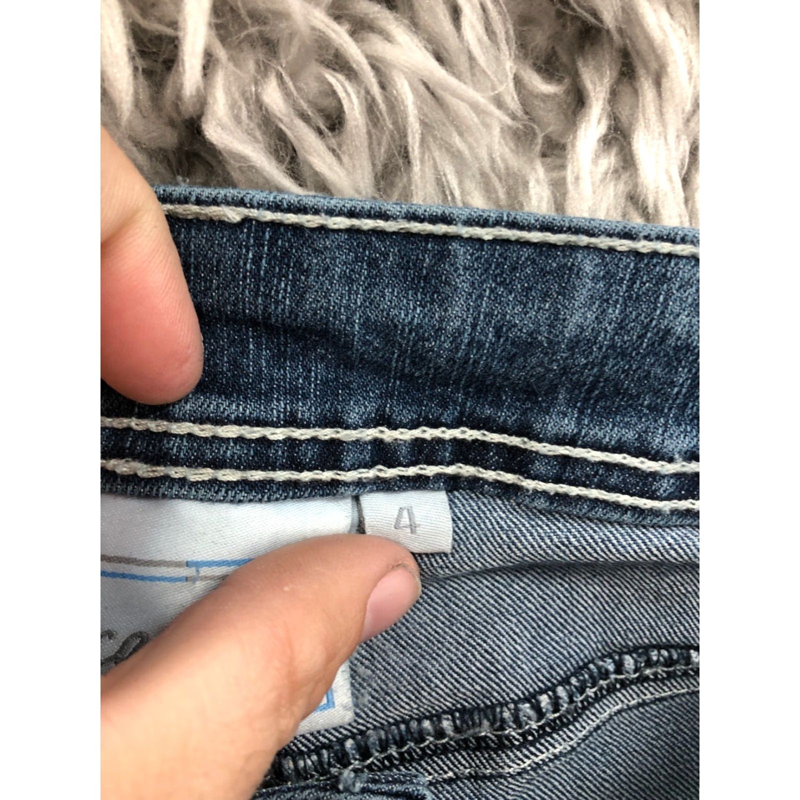 Denime cg|cg Bermuda Shorts Womens Size 4 Mid Rise Dark Wash Blue Denim Jeans Bermuda Shorts Women Size 4 Dark Wash cg|cg Size 27" / US 4 / IT 40 - 7 Thumbnail