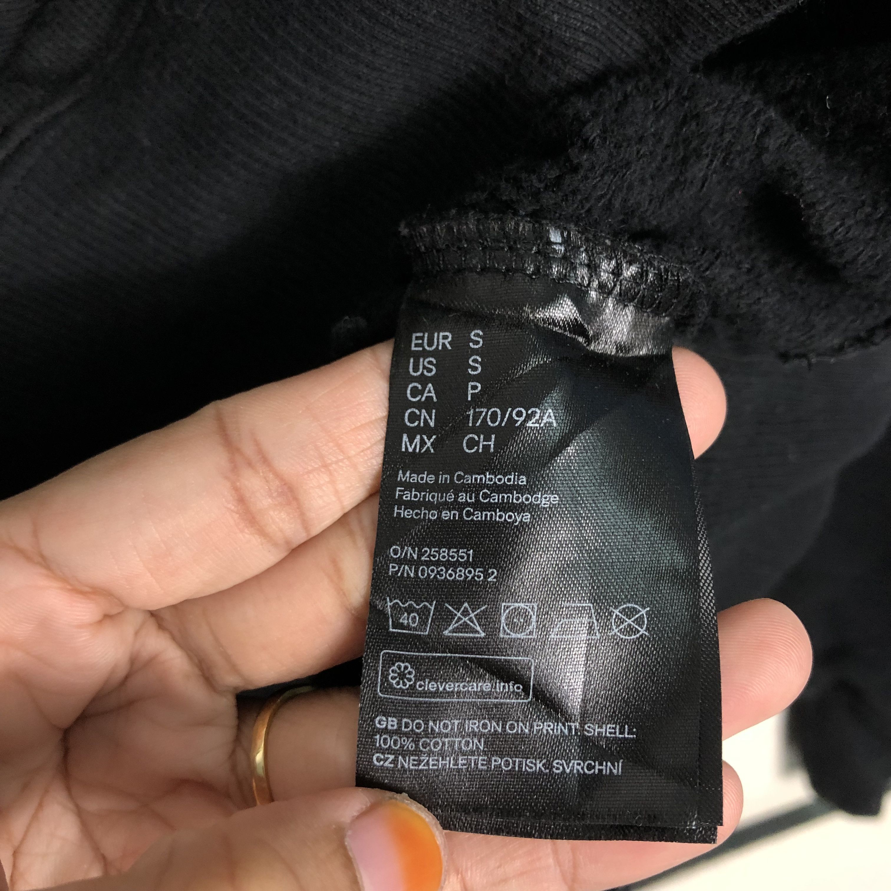 Japanese Brand 📌Vintage Sweatshirt H&M Divided Big Logo Issey Miyake Size US S / EU 44-46 / 1 - 17 Thumbnail