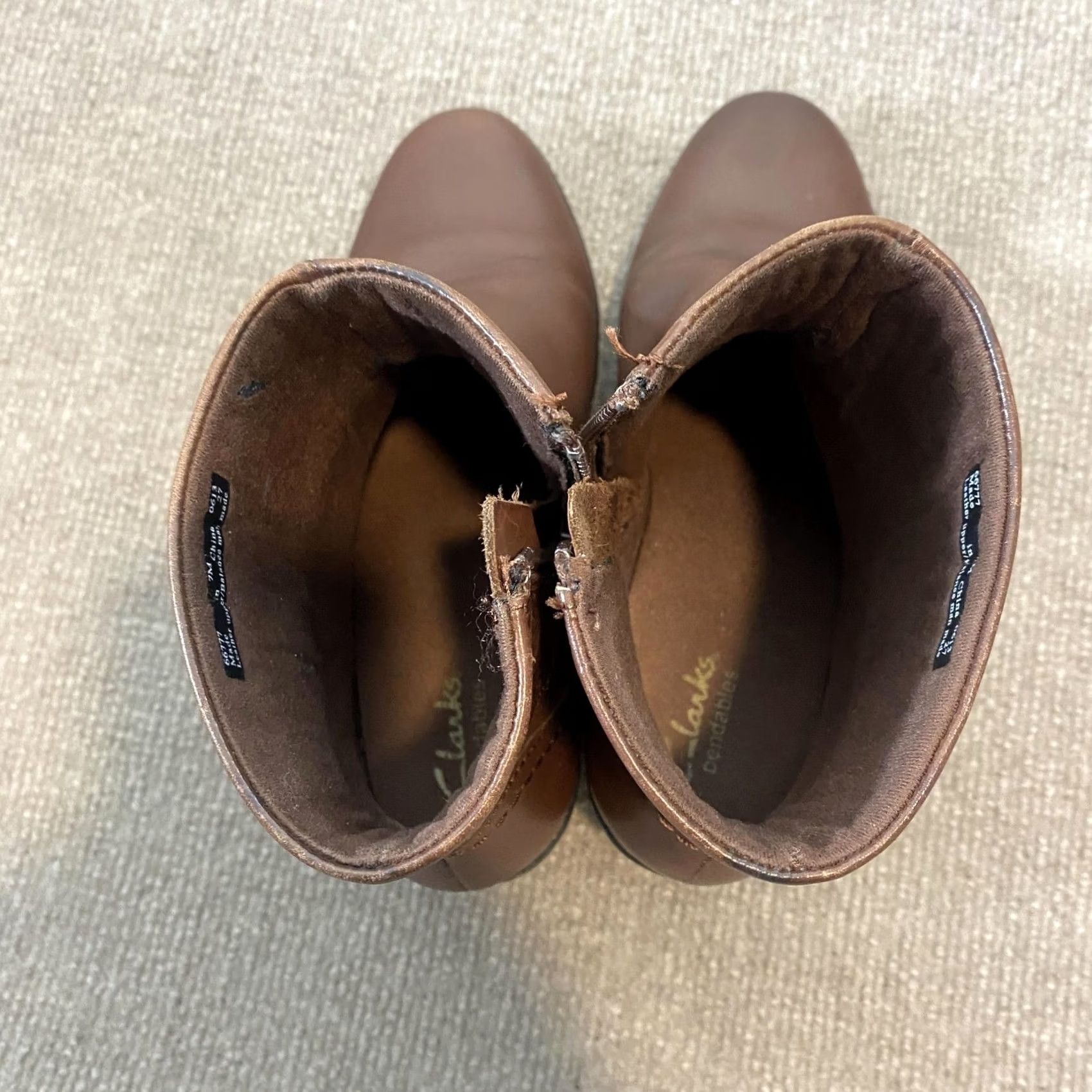 Clarks Clarks Bendables Booties Womens 7 Brown Leather Ankle Zip Buckle Low Heel Casual Workwear Bootie Women Brown Leather Ankle Boot Clarks Bendables Size US 7 / IT 37 - 7 Thumbnail