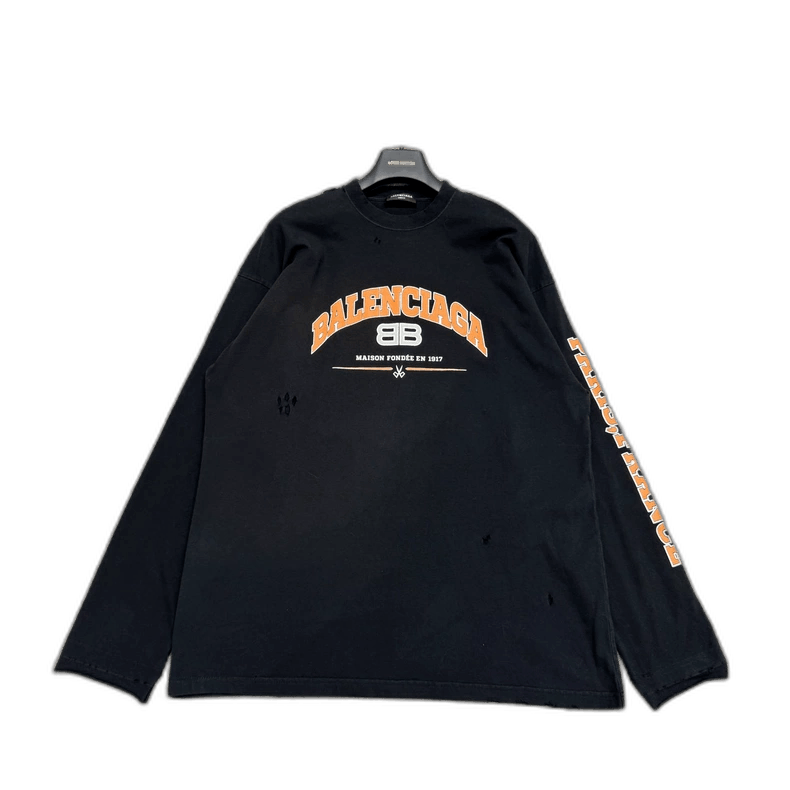 Balenciaga Balenciaga distressed letter print long sleeve Size US S / EU 44-46 / 1 - 1 Thumbnail
