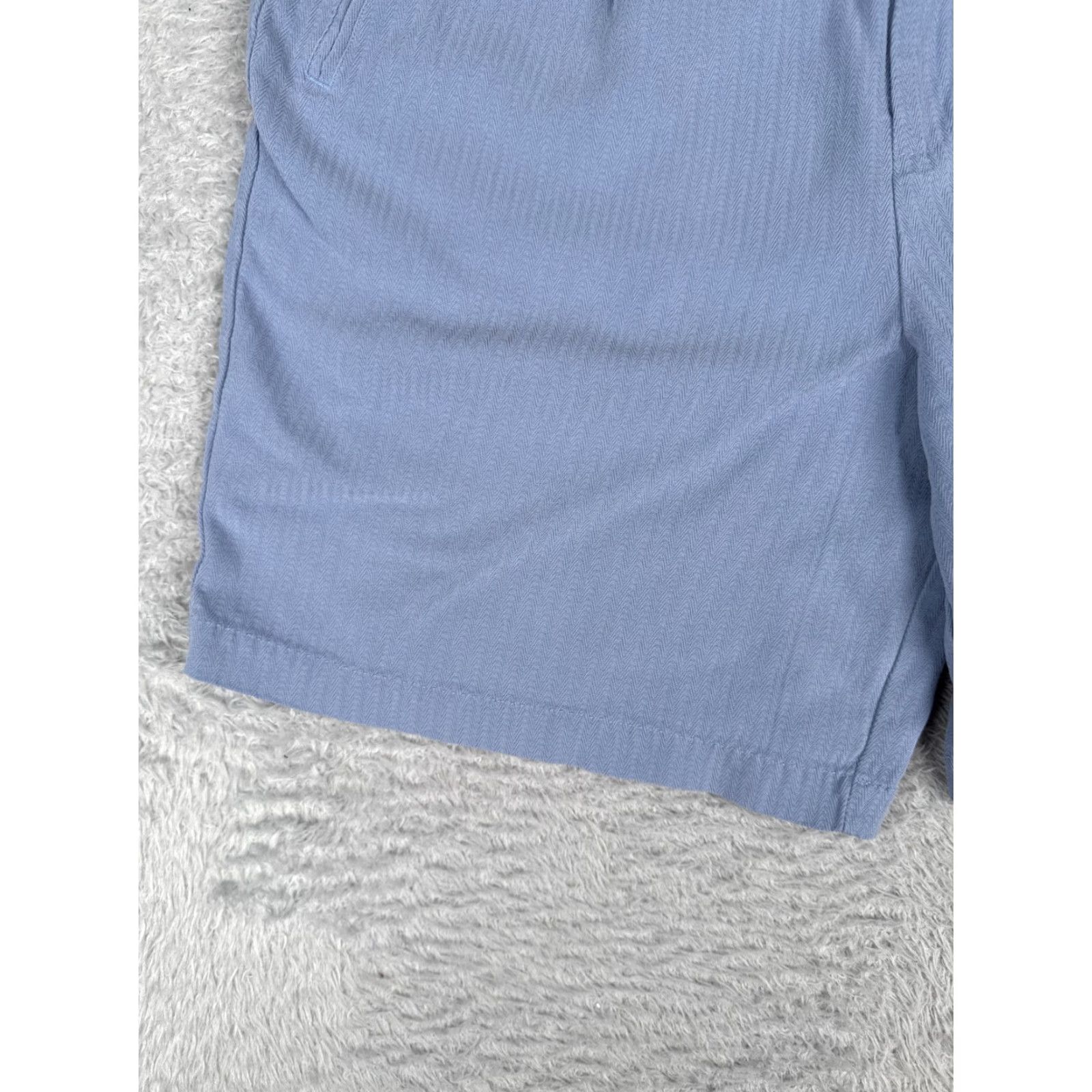 Tommy Bahama VINTAGE Tommy Bahama Shorts Womens 12 Blue 100% Silk Bermuda Beach Vacation Travel Size 34" / US 12 / IT 48 - 3 Thumbnail