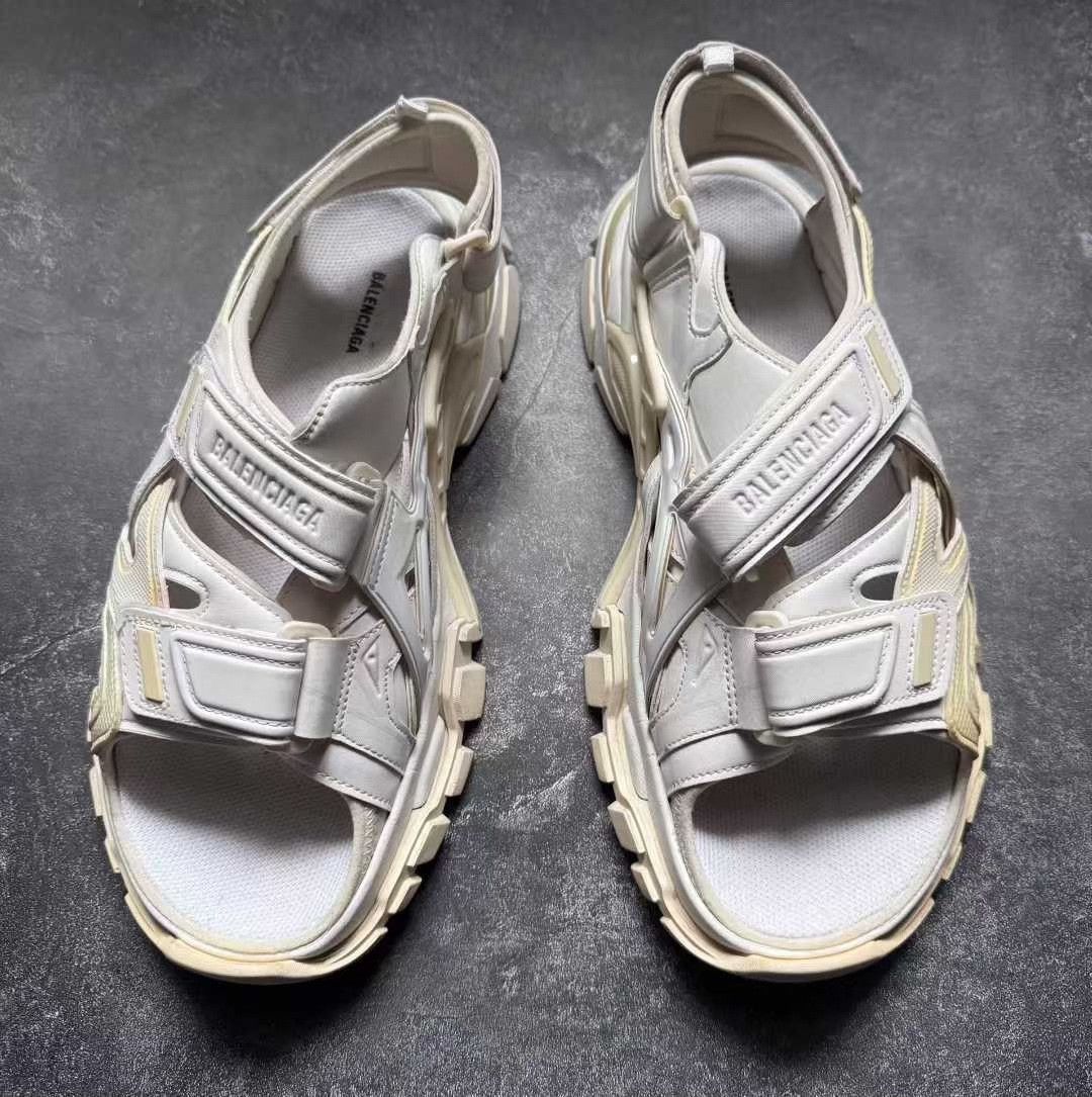 Balenciaga Balenciaga Gold Sandals 43 Men Size US 10 / EU 43 - 1 Thumbnail