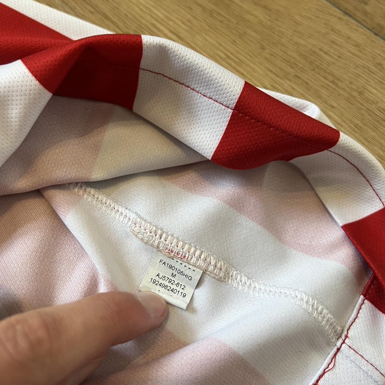 Nike Atletico Madrid 2019/20 home shirt nike La Liga Size US XXS / EU 40 - 7 Thumbnail