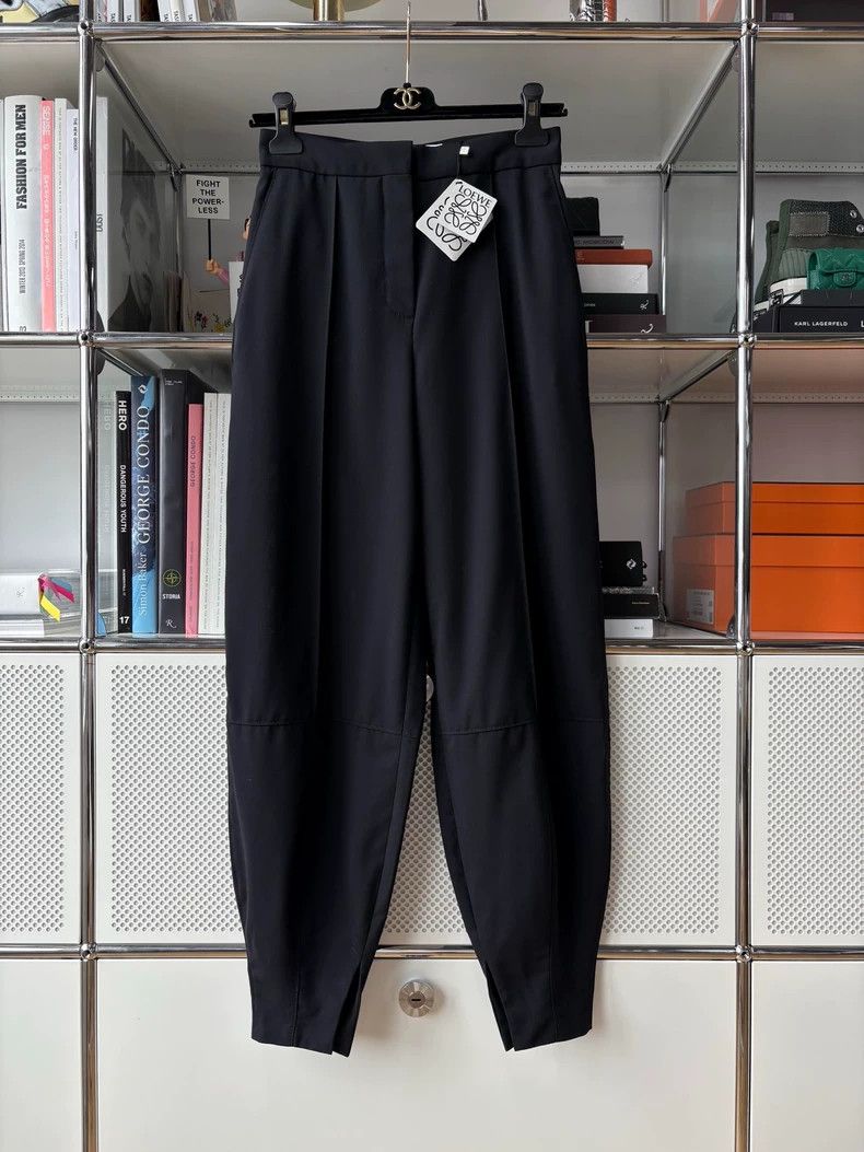 Loewe LOEWE Wool black carrot trousers Size 42" / US 20 - 1 Thumbnail