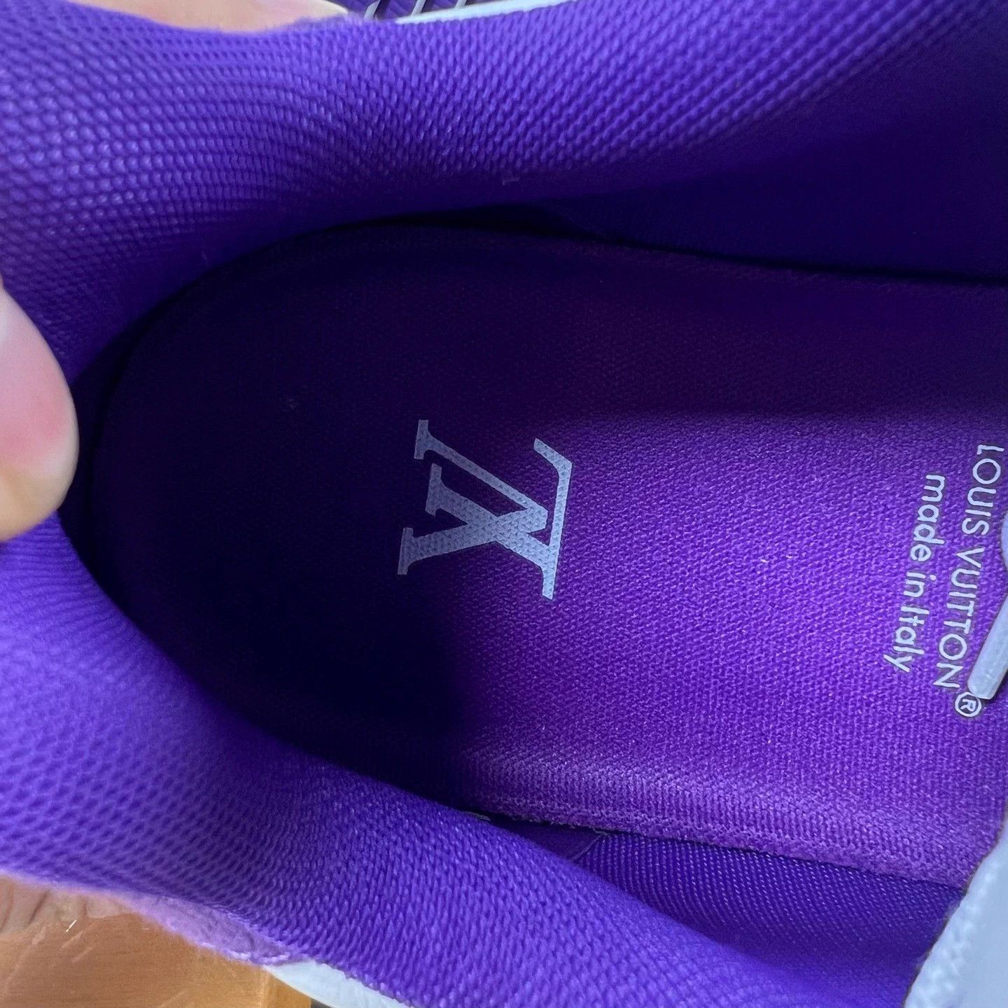 Louis Vuitton LV TRAINER White Purple New in box tried on UK8.5 Size US 8.5 / EU 41-42 - 7 Thumbnail