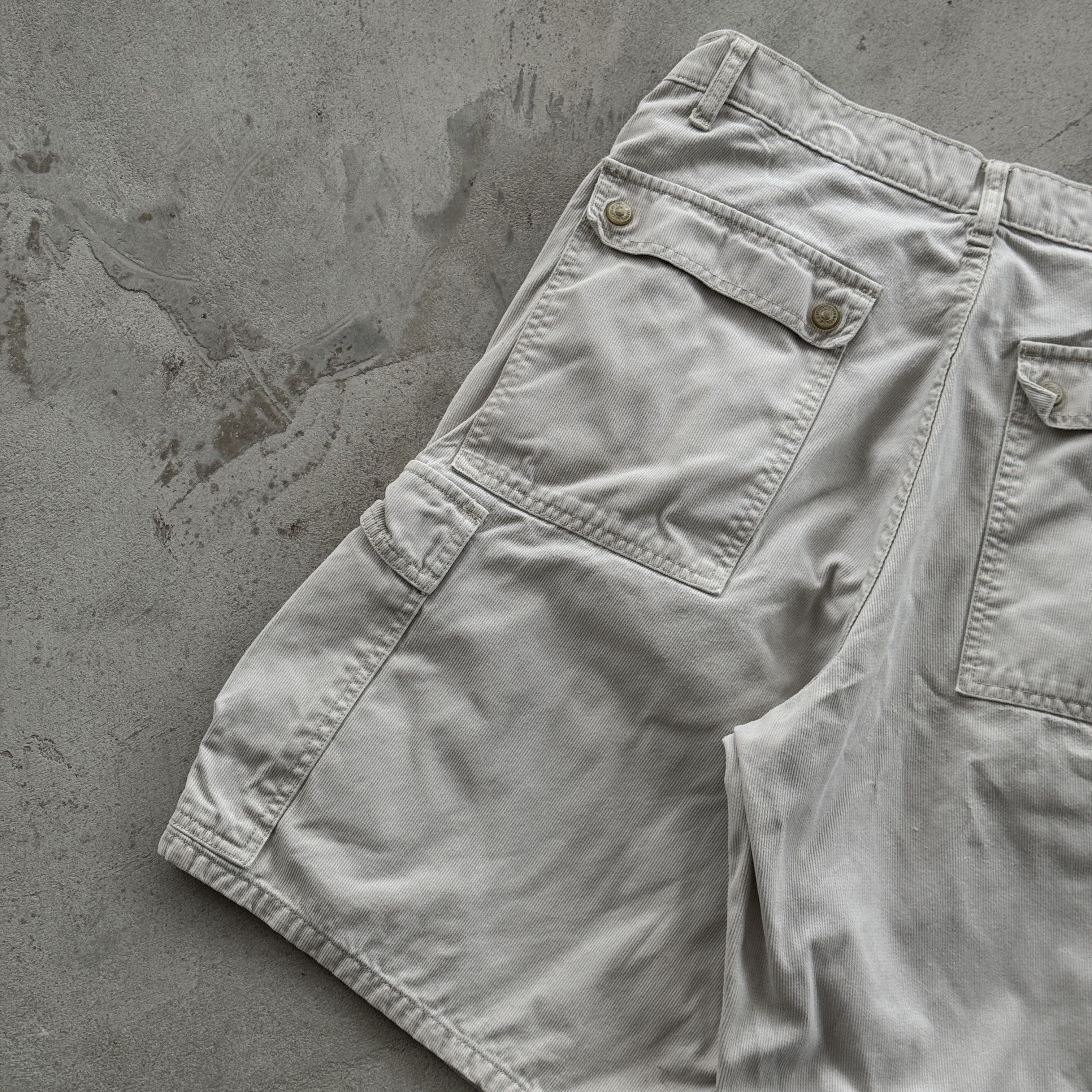 Levi's Vintage Levi's Silver Tab Khakis Corduroy Cargo Shorts Size US 32 / EU 48 - 7 Thumbnail