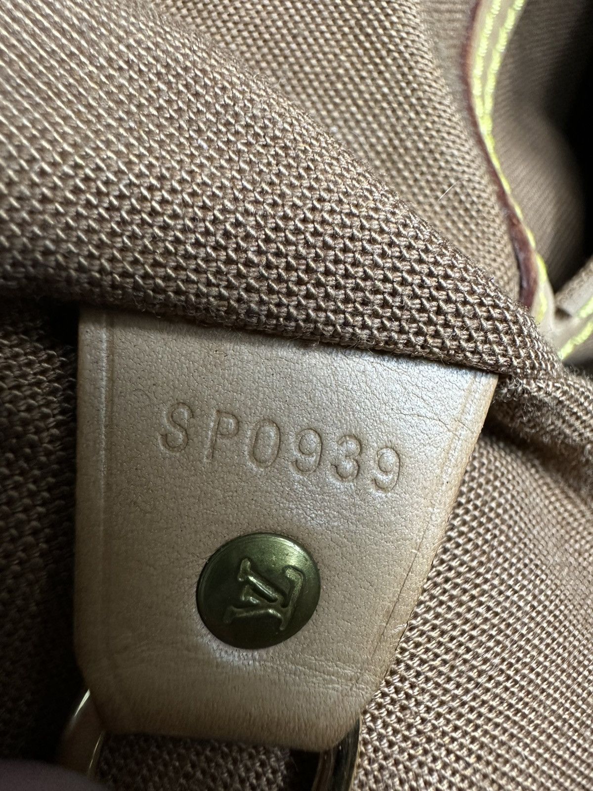 Louis Vuitton Louis Vuitton 1999 Montsouris GM Monogram Backpack Size ONE SIZE - 15 Thumbnail