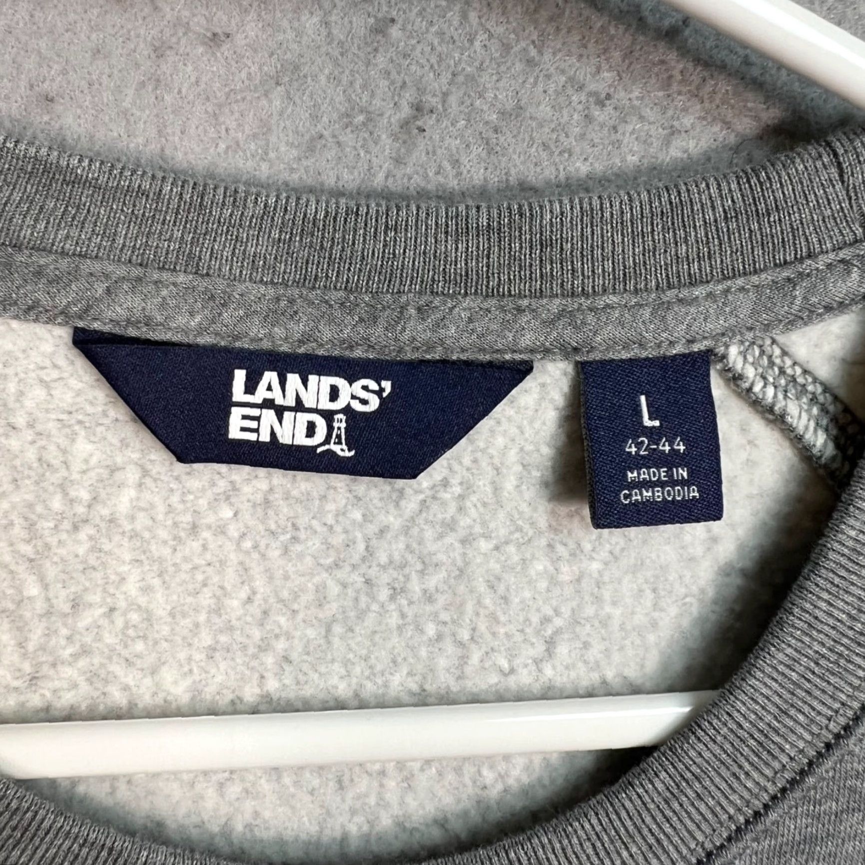 Lands' End VINTAGE Lands' End Grey Crewneck Sweatshirt Mens Large Cotton Pullover Mermaid Embroidered 90s Size US L / EU 52-54 / 3 - 3 Thumbnail