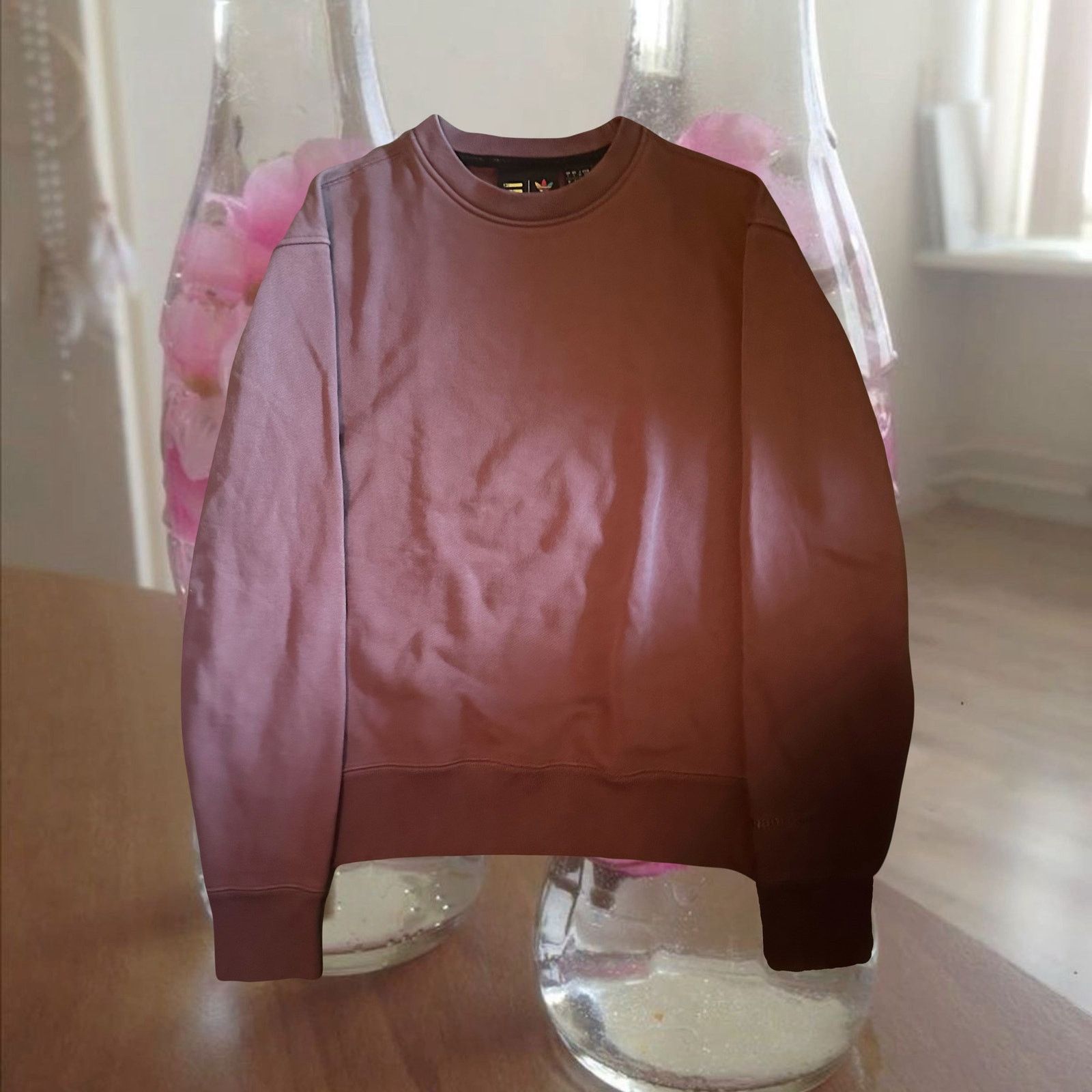 Adidas Pharell Williams = Humanrace crewneck sweater embroidery Size US S / EU 44-46 / 1 - 1 Thumbnail