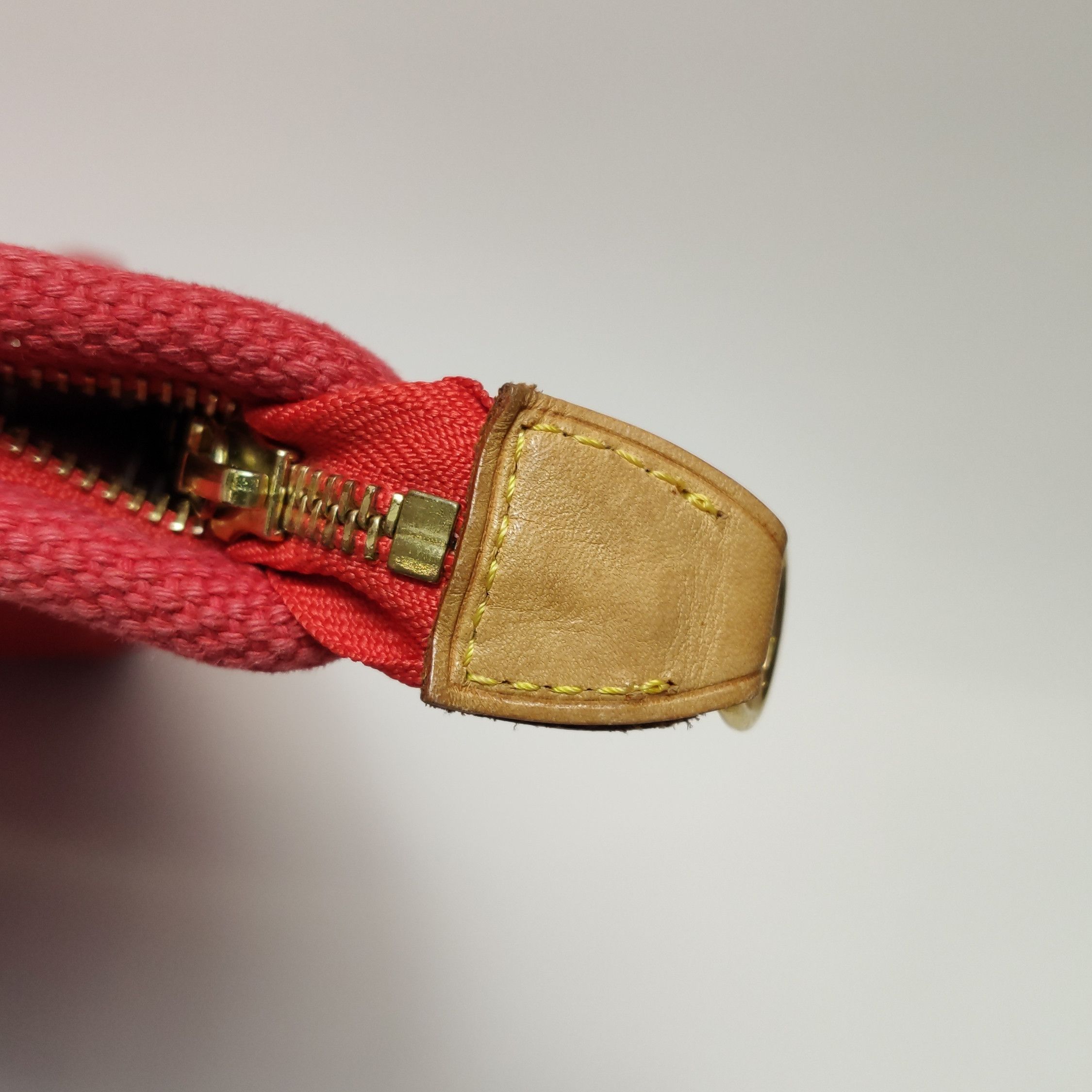 Louis Vuitton Louis Vuitton (LV) Antigua canvas vegetable tanned leather Size ONE SIZE - 7 Thumbnail