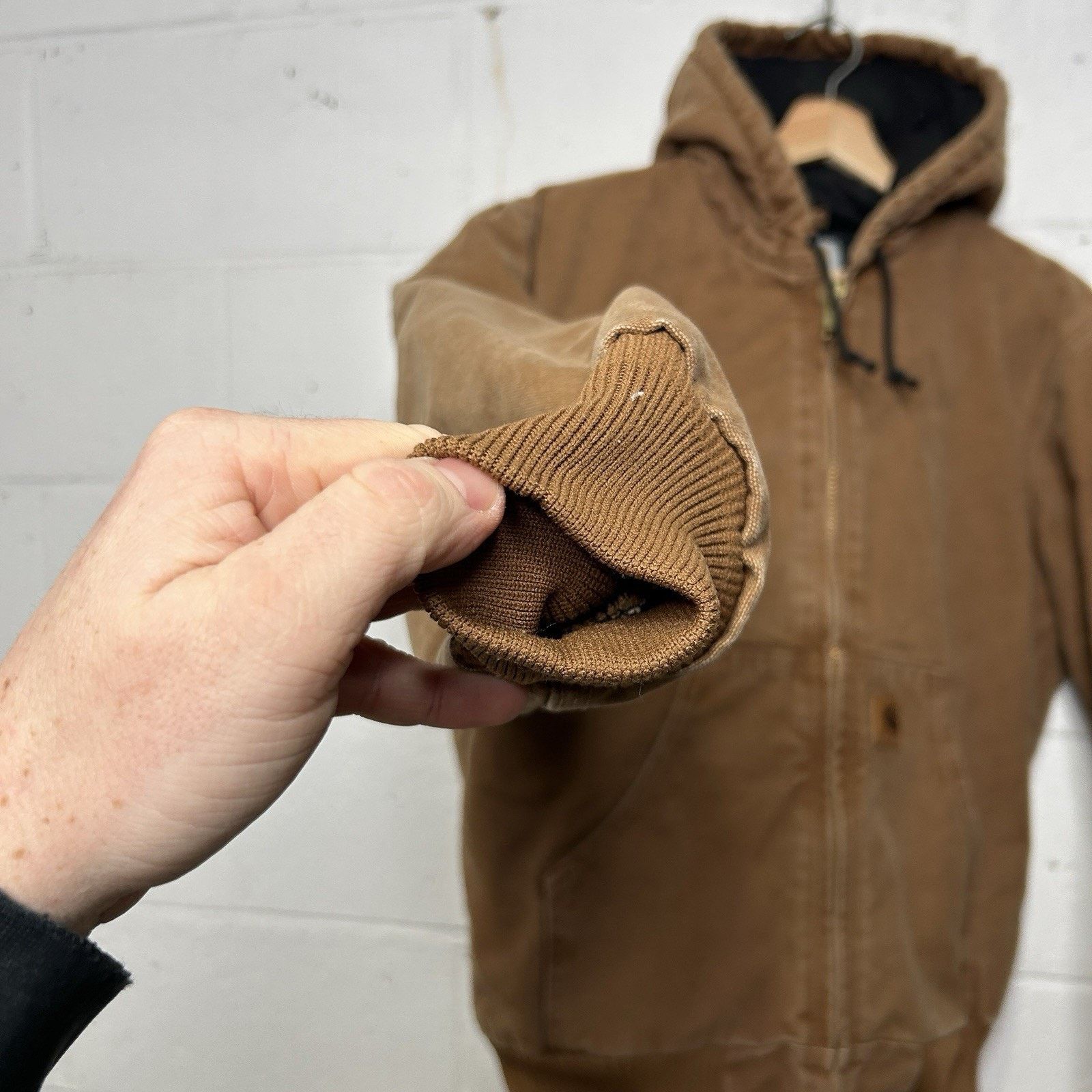 Carhartt Carhartt Sandstone Quilted Hooded Active Jacket “Brown” J130 Size US S / EU 44-46 / 1 - 5 Thumbnail