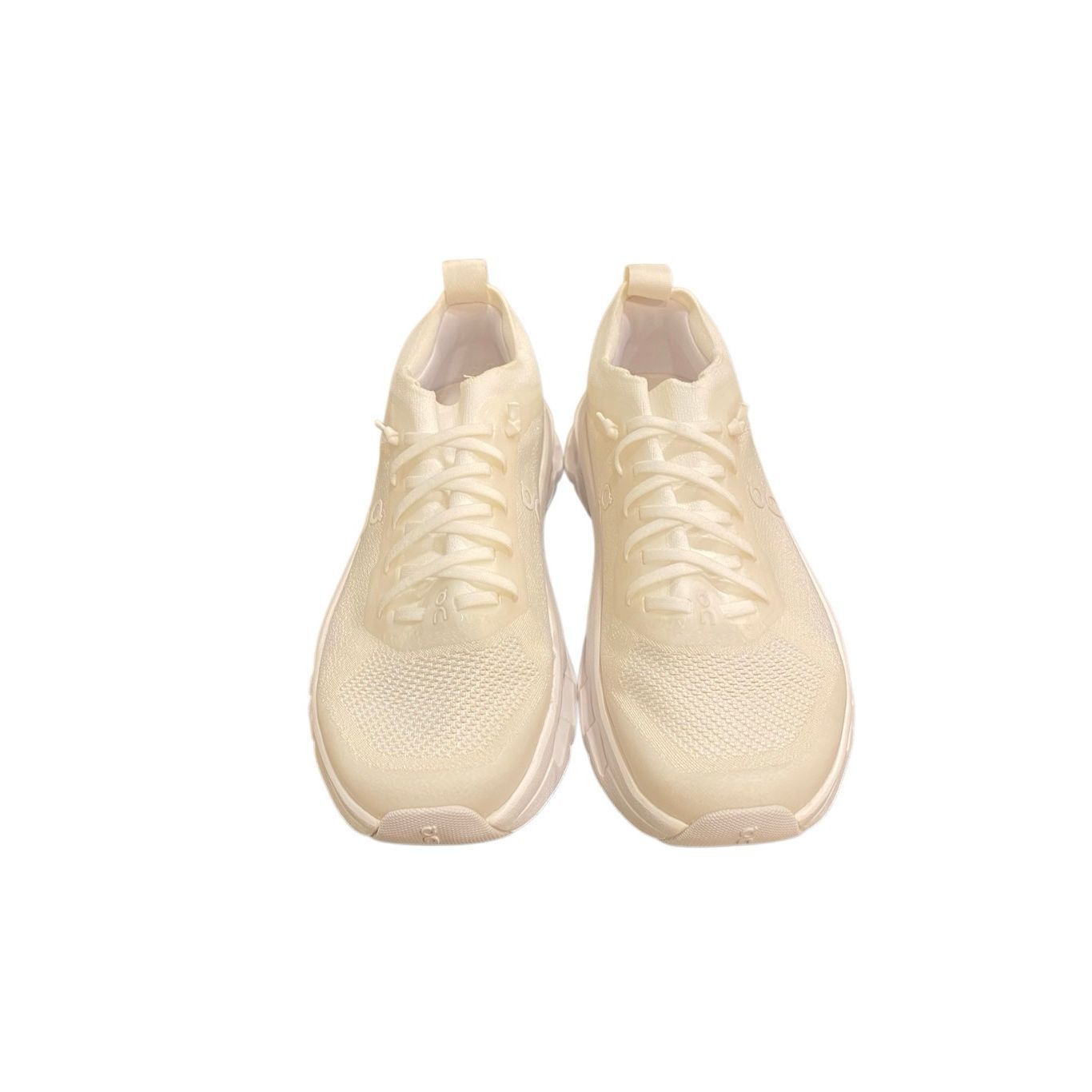 On ON X Zendaya Cloudtilt Moon Sneaker in White Size 5 NIB Size US 5 / IT 35 - 4 Thumbnail