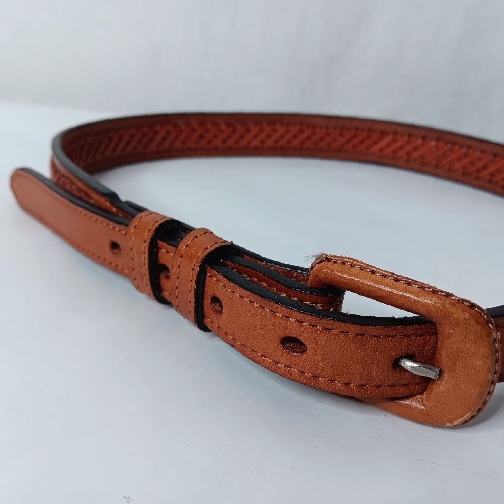 Vintage VINTAGE Handmade Mexican Leather Braided Belt Women 30 Brown 26.5-30" Adjustable 15/16" Womens Size ONE SIZE - 4 Thumbnail