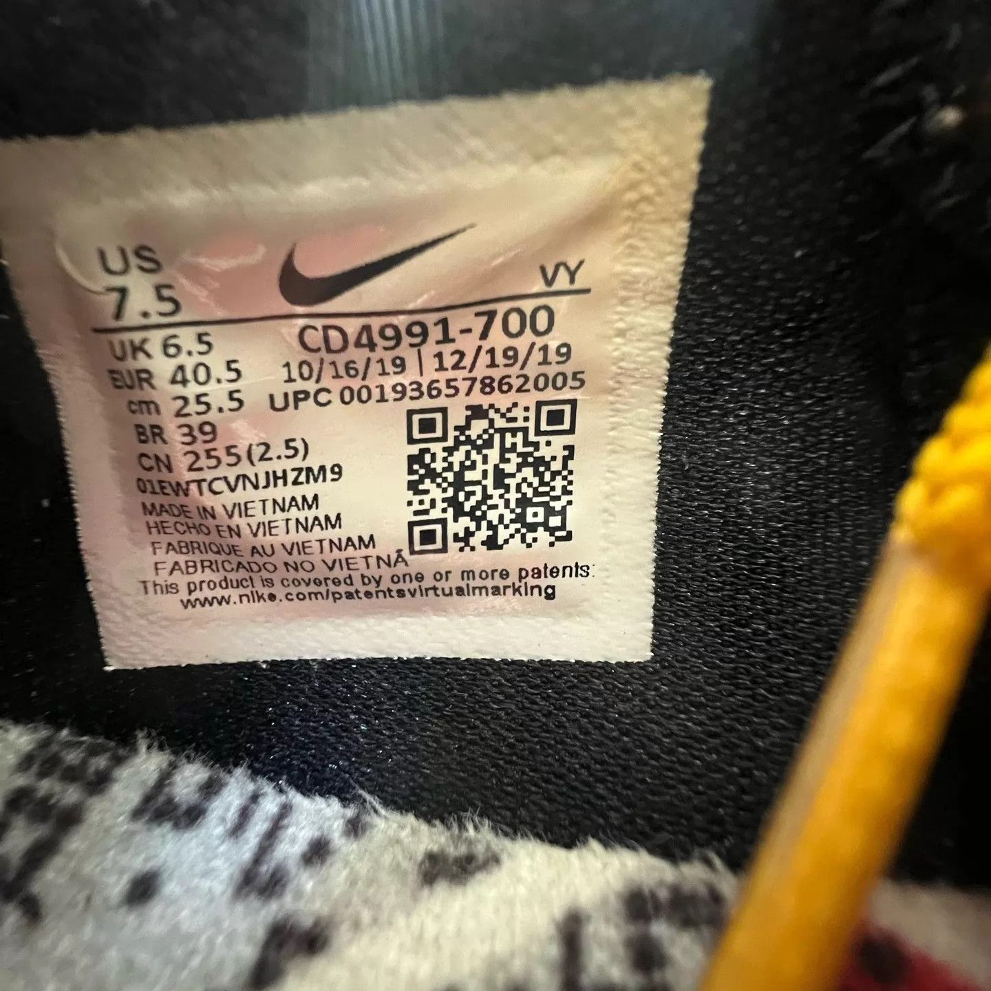 Nike Nike ZK5 Bruce Lee Black/Yellow 40.5 Like New Size US 7.5 / EU 40-41 - 8 Thumbnail