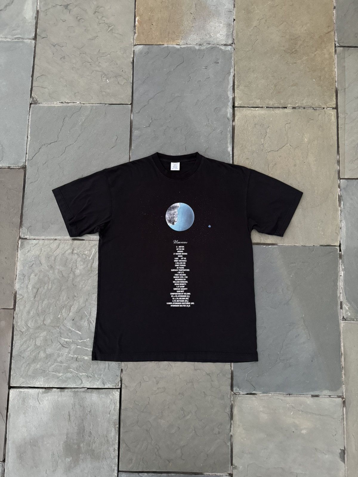 image of Vetements Aw20 “Uranus” Planet Jersey Tee in Black, Men's (Size XL)