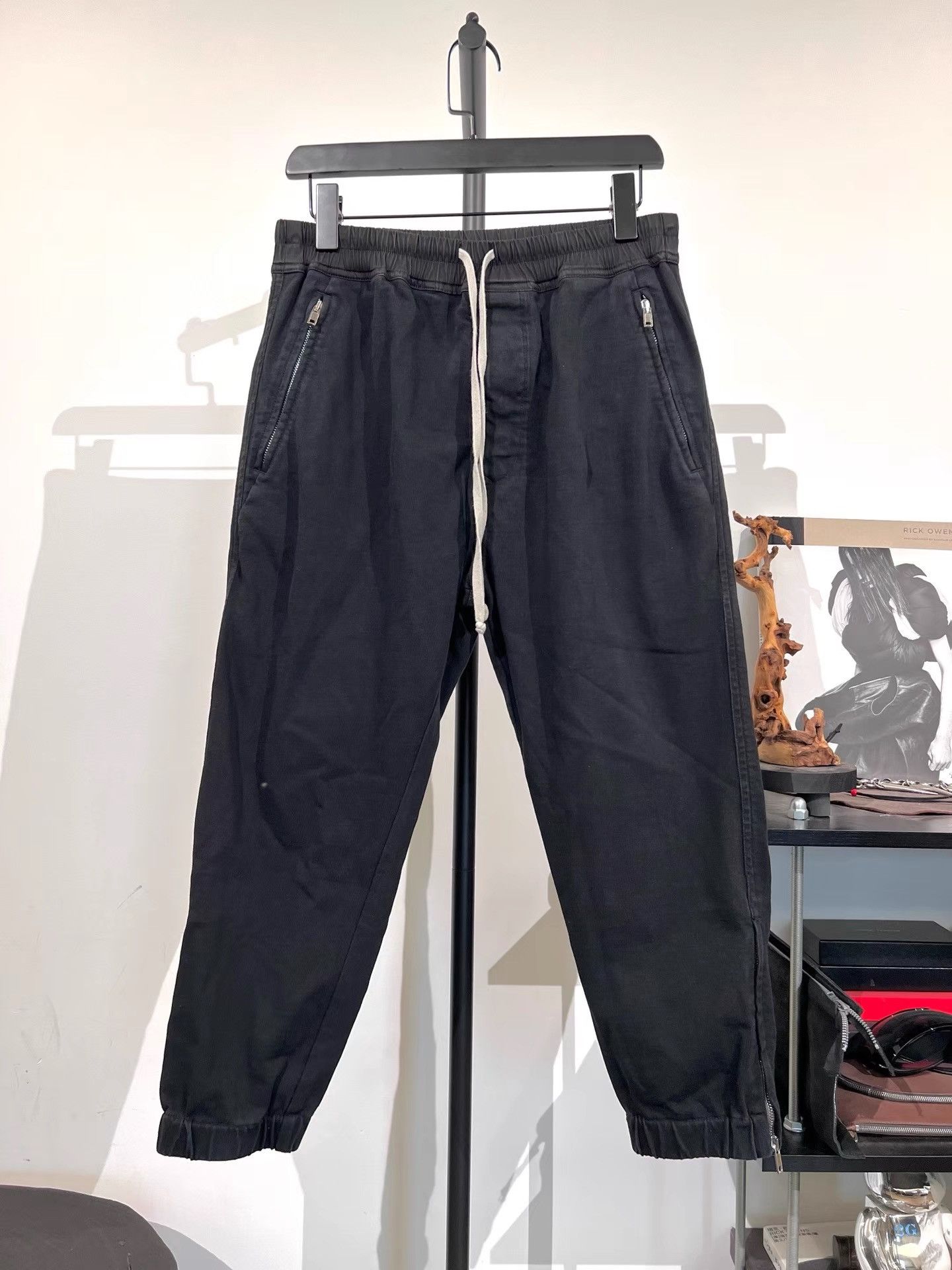 Rick Owens Main Line Side Zip Cropped Sweatpants K35