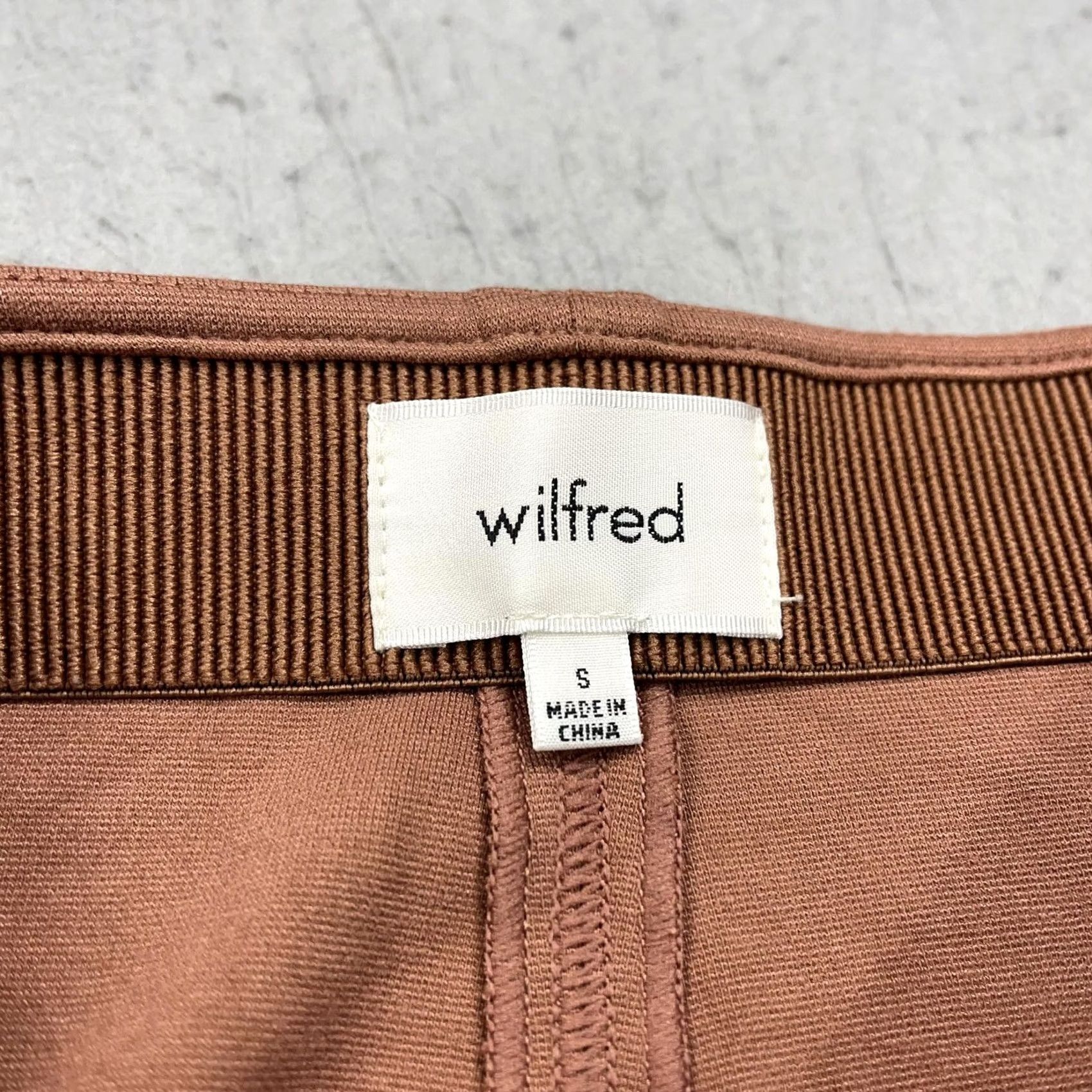 Vintage VINTAGE Wilfred Skirt Womens Small Brown Terracotta Midi Pencil Stretch Knit Aritzia Size 28" / US 6 / IT 42 - 3 Thumbnail