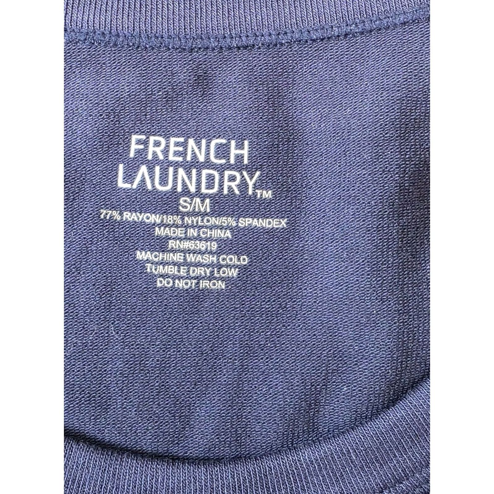 Vintage FRENCH LAUNDRY Tank Top Shirt Womens Small Blue Ribbed Scoop Neck Nylon Spandex Lightweight Knit Sleeveless Casual Travel Short Sleeve-less? Size S / US 4 / IT 40 - 5 Thumbnail