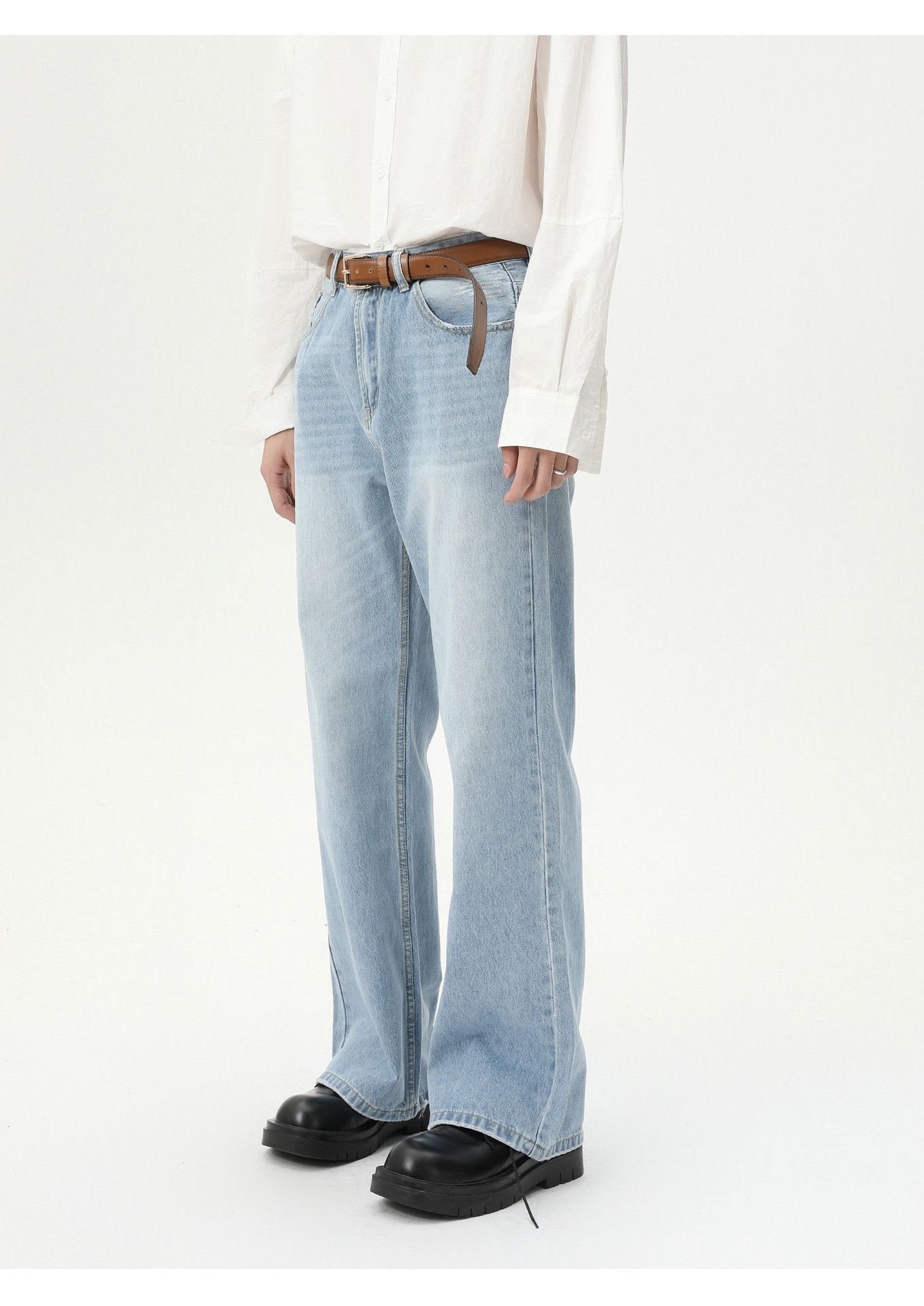 Japanese Brand Men's straight-leg casual classic washed light blue jeans Size US 32 / EU 48 - 3 Thumbnail