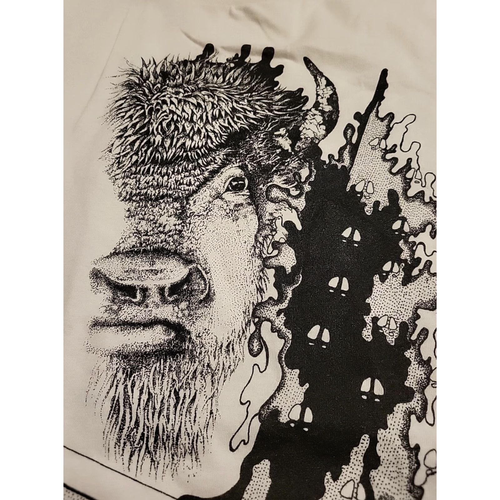Native Suna Buffalo Bison Graphic Print Crew Neck T-Shirt White Cotton L Men Regular Short Sleeve Shirt 42" Chest All Seasons Designer Animals Nature N7 Size US L / EU 52-54 / 3 - 2 Thumbnail